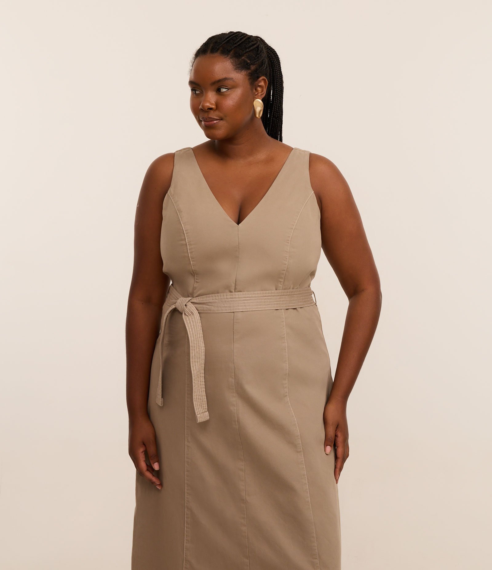 Vestido New Midi em Sarja com Faixa para Amarração Curve & Plus Size Bege 2