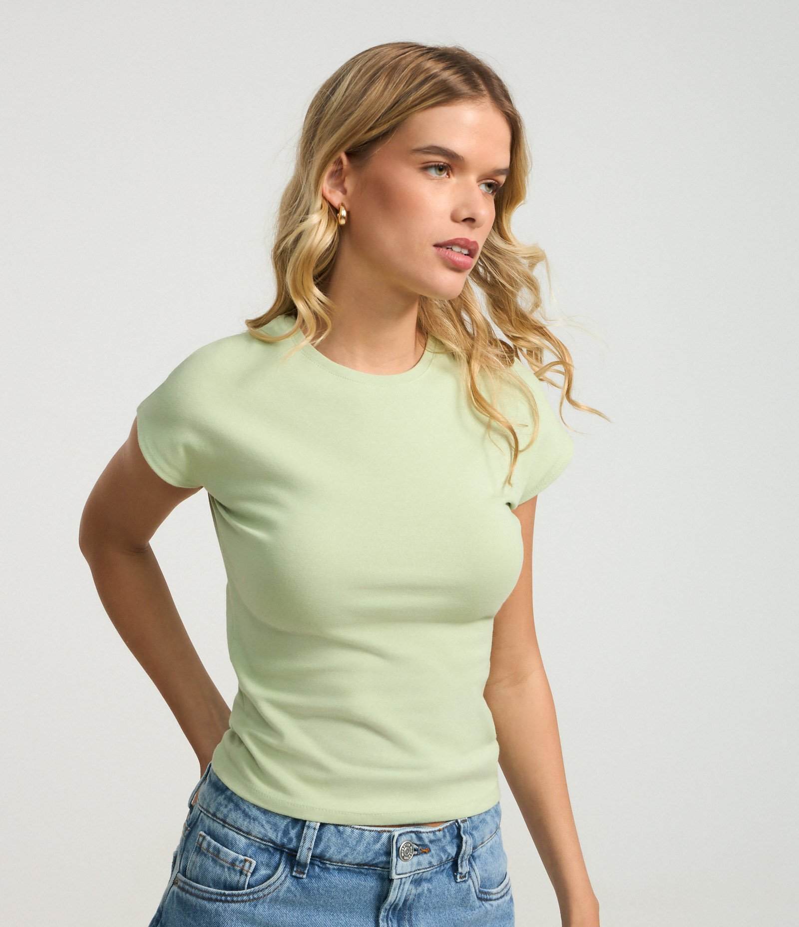 Blusa Básica em Ribana com Ombro Caído Verde 1