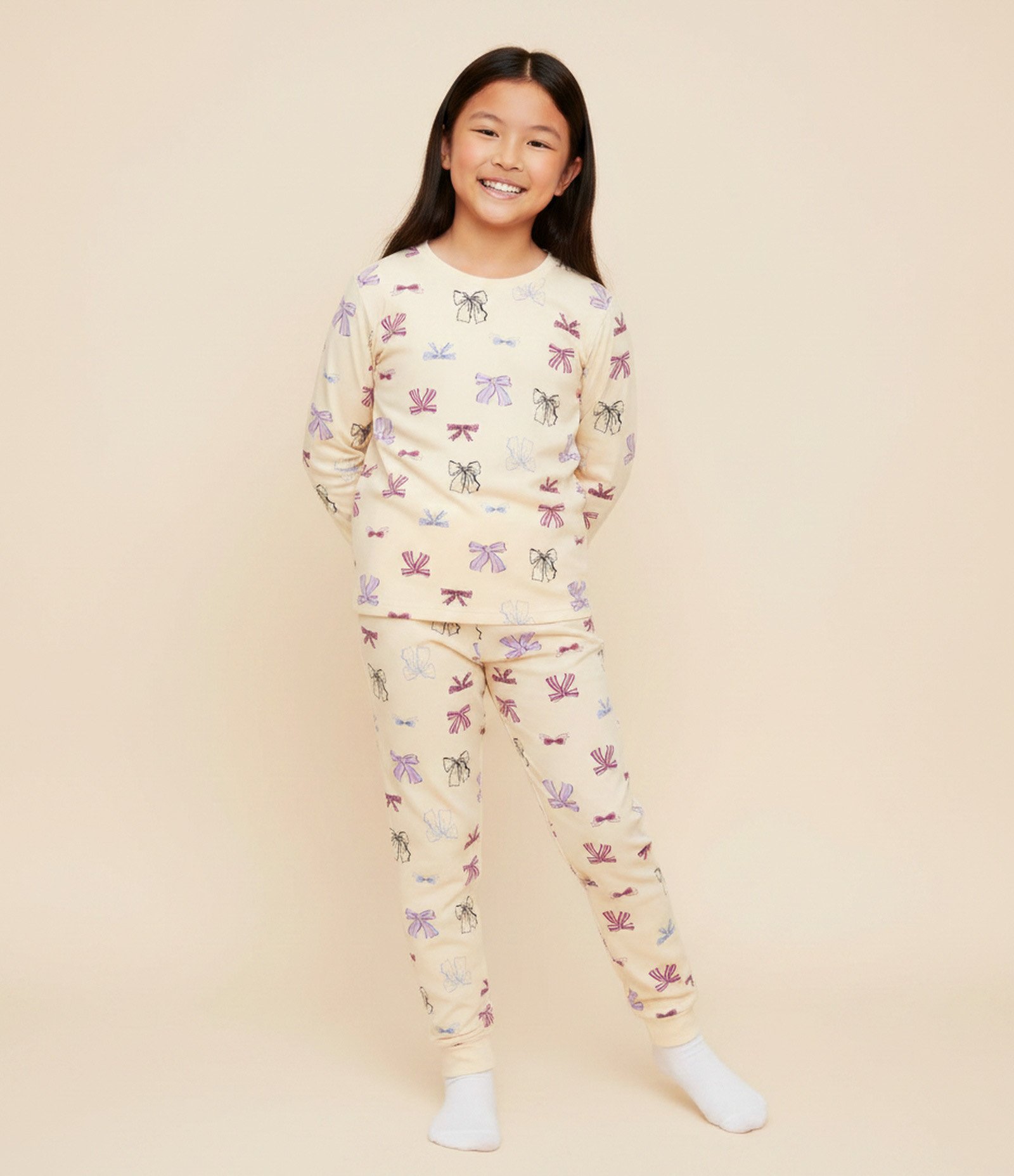 Pijama Infantil Manga Longa com Estampa Ícones – Tam 2 a 14 Anos Bege 1
