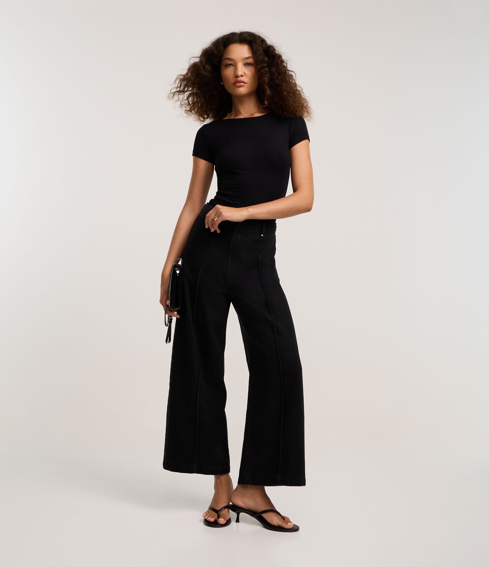 Blusa Canelada em Ribana com Gola Polo Preto 2