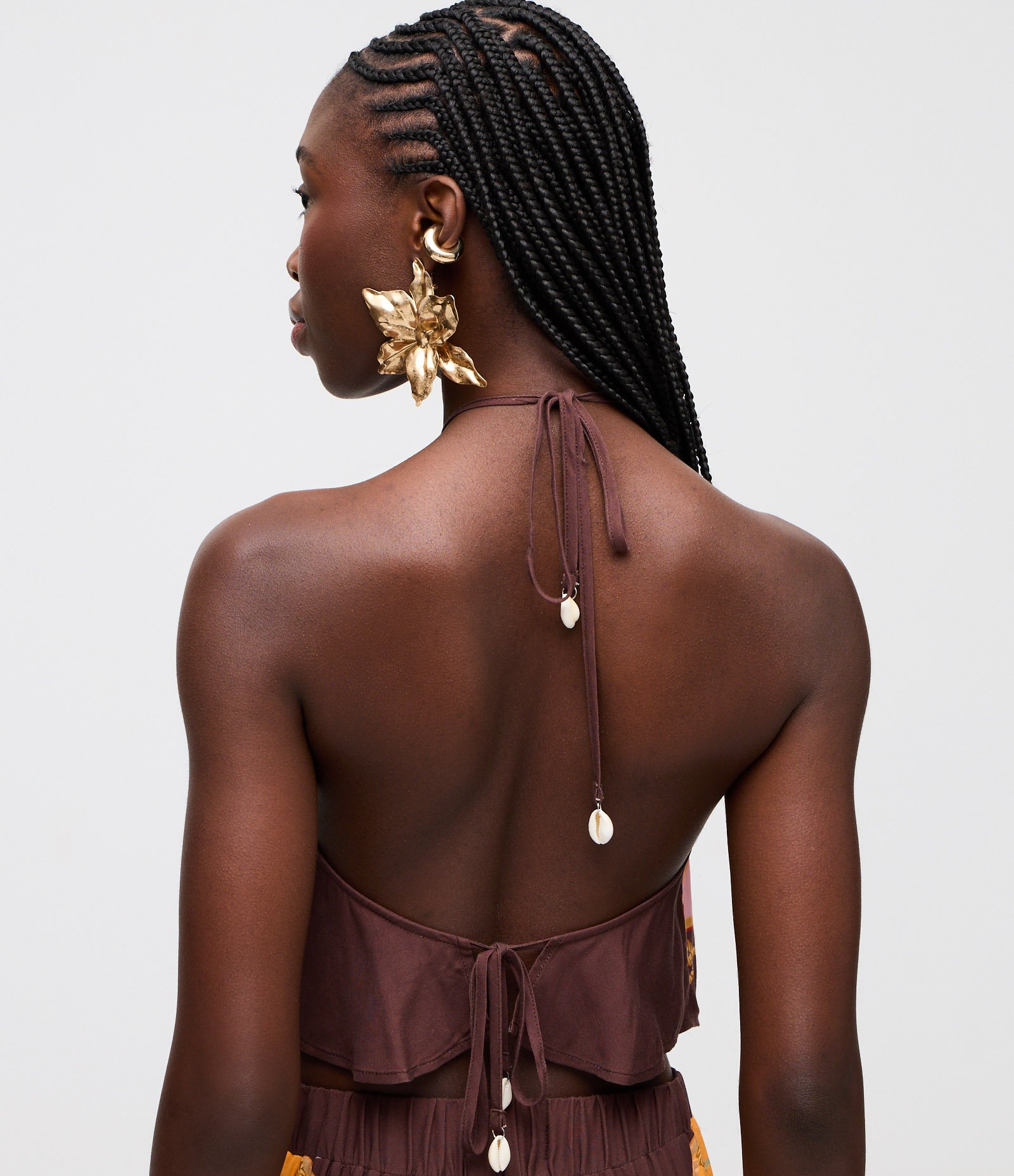 Blusa Frente Única em Viscose com Estampa Tropical Marrom 3