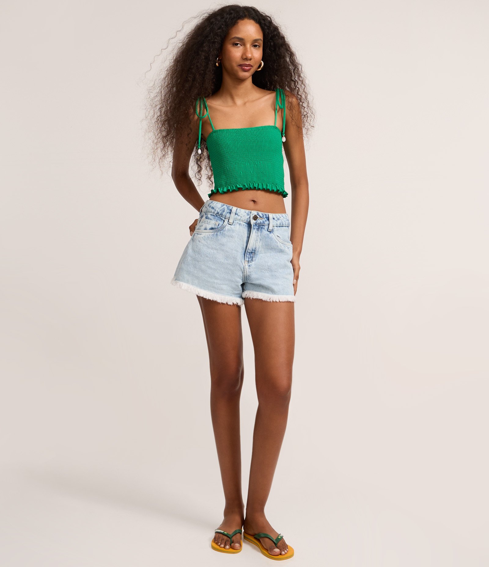 Blusa Cropped em Lastex com Alcinha de Amarração Búzios Verde 2