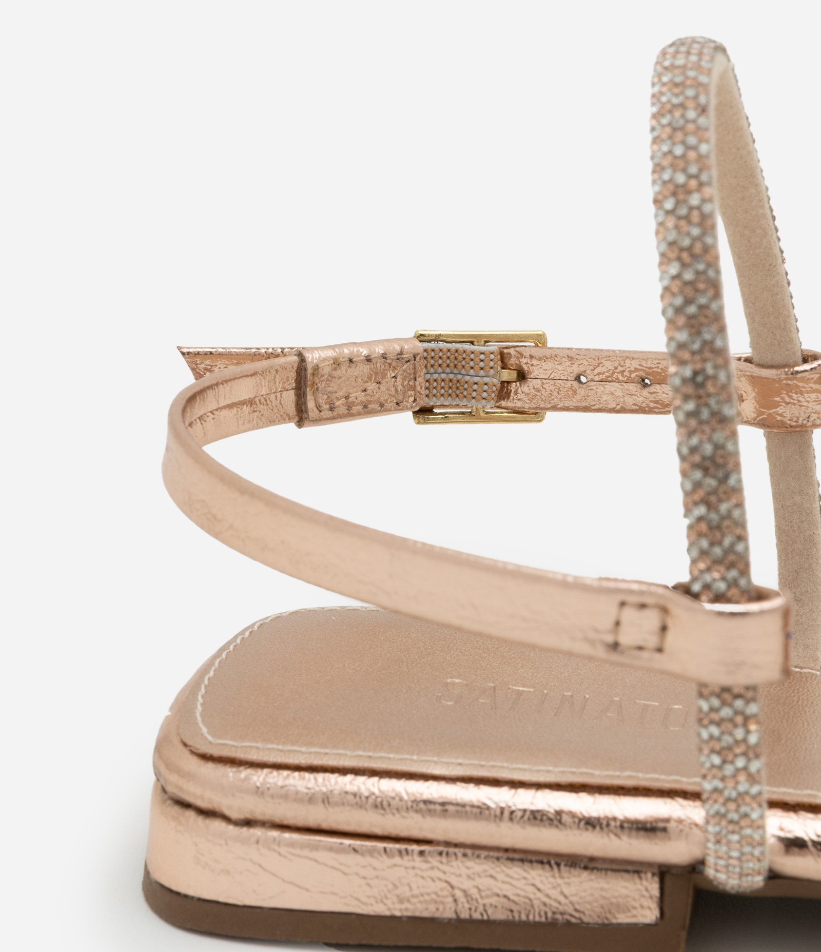 Sandália Rasteira com Tiras Cruzadas Brilhosas Rose 4