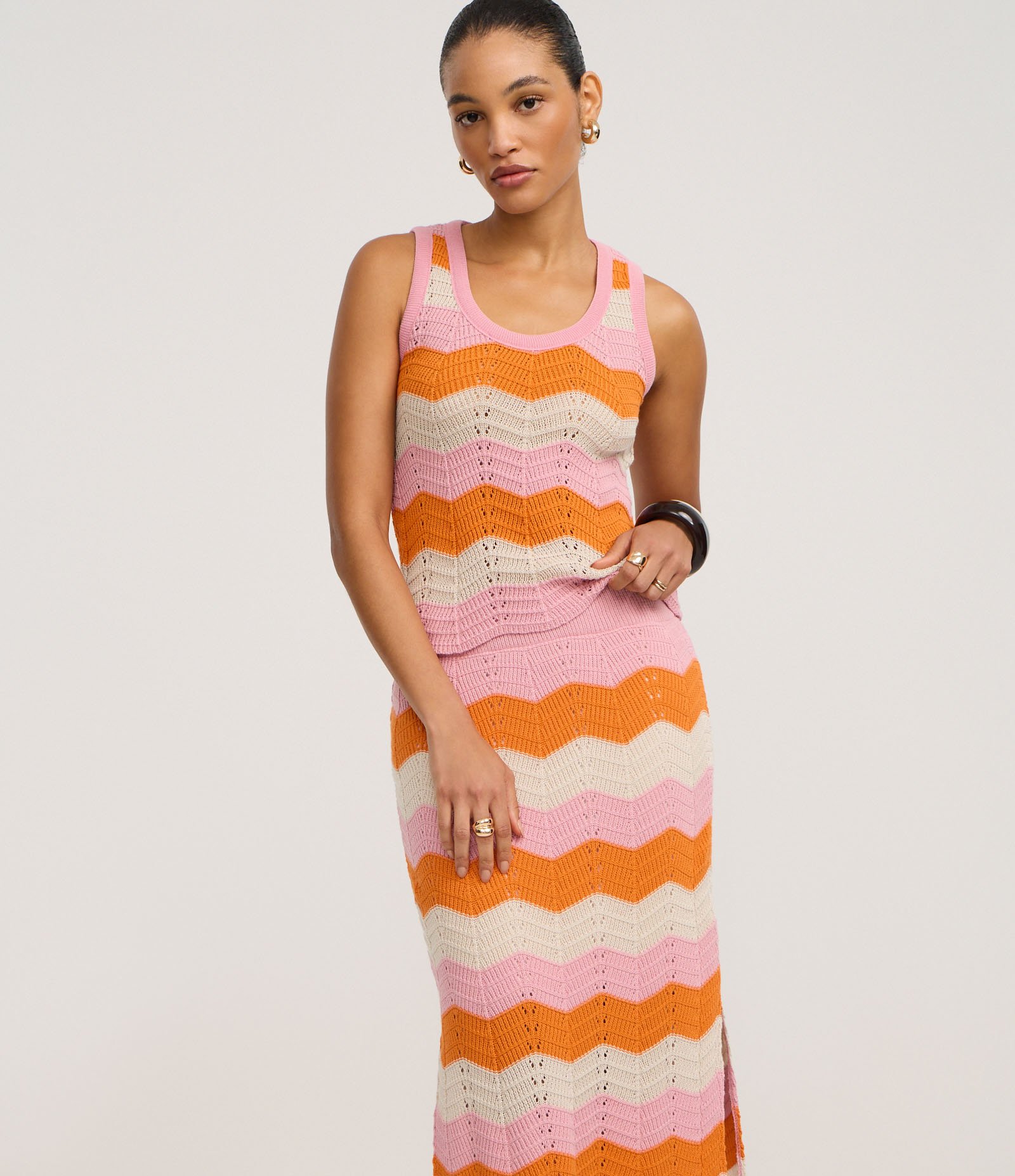 Saia Midi em Tricô com Listras Horizontais Zigue-Zague Rosa/Laranja/Off White 2