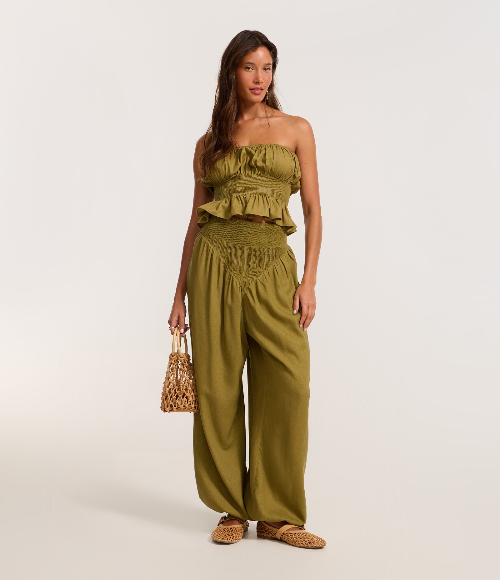 Calça Aladim em Viscolinho com Cós Largo em V Verde 1