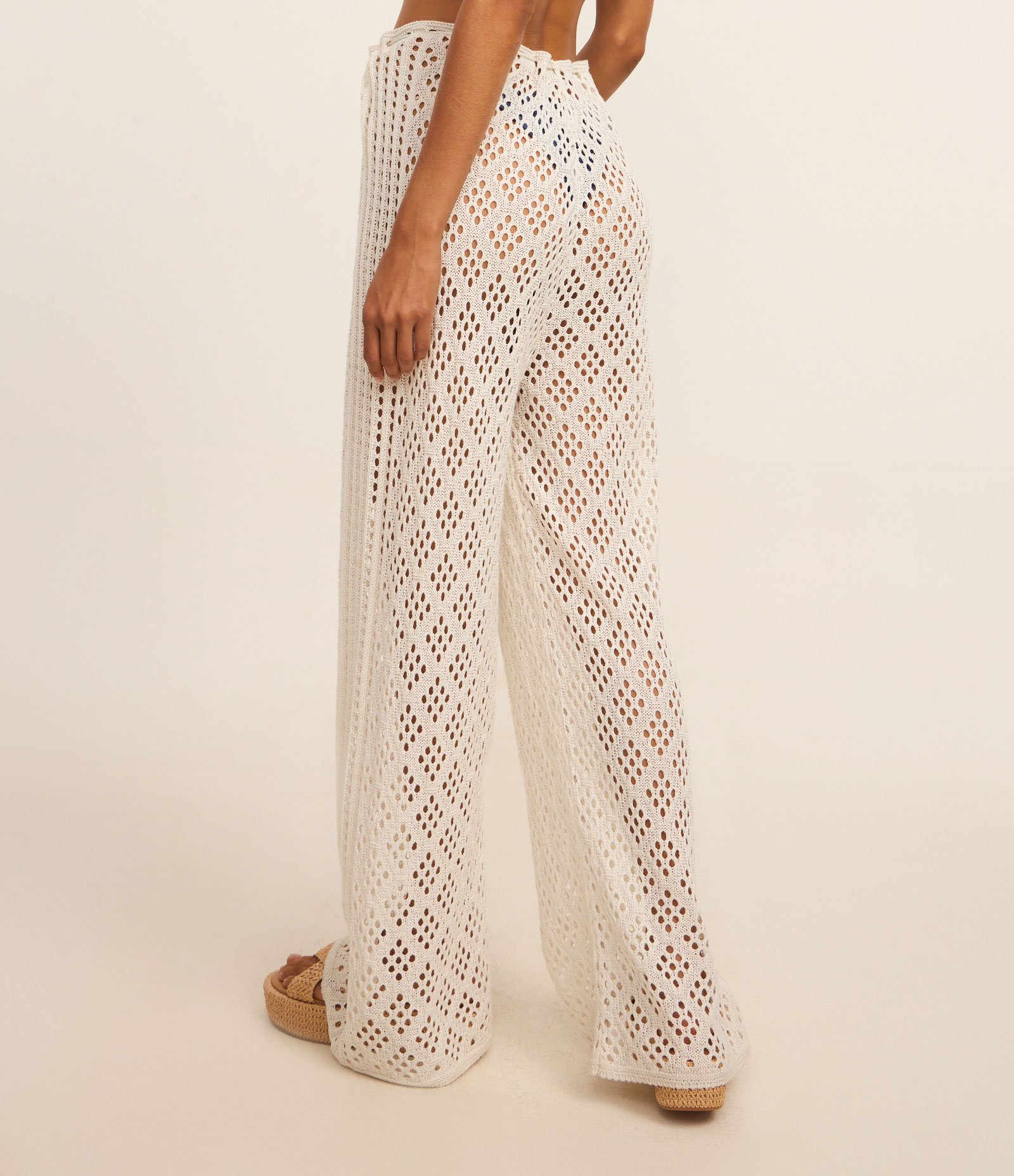 Saída de Praia Calça em Crochê com Amarração e Tassel Branco 4