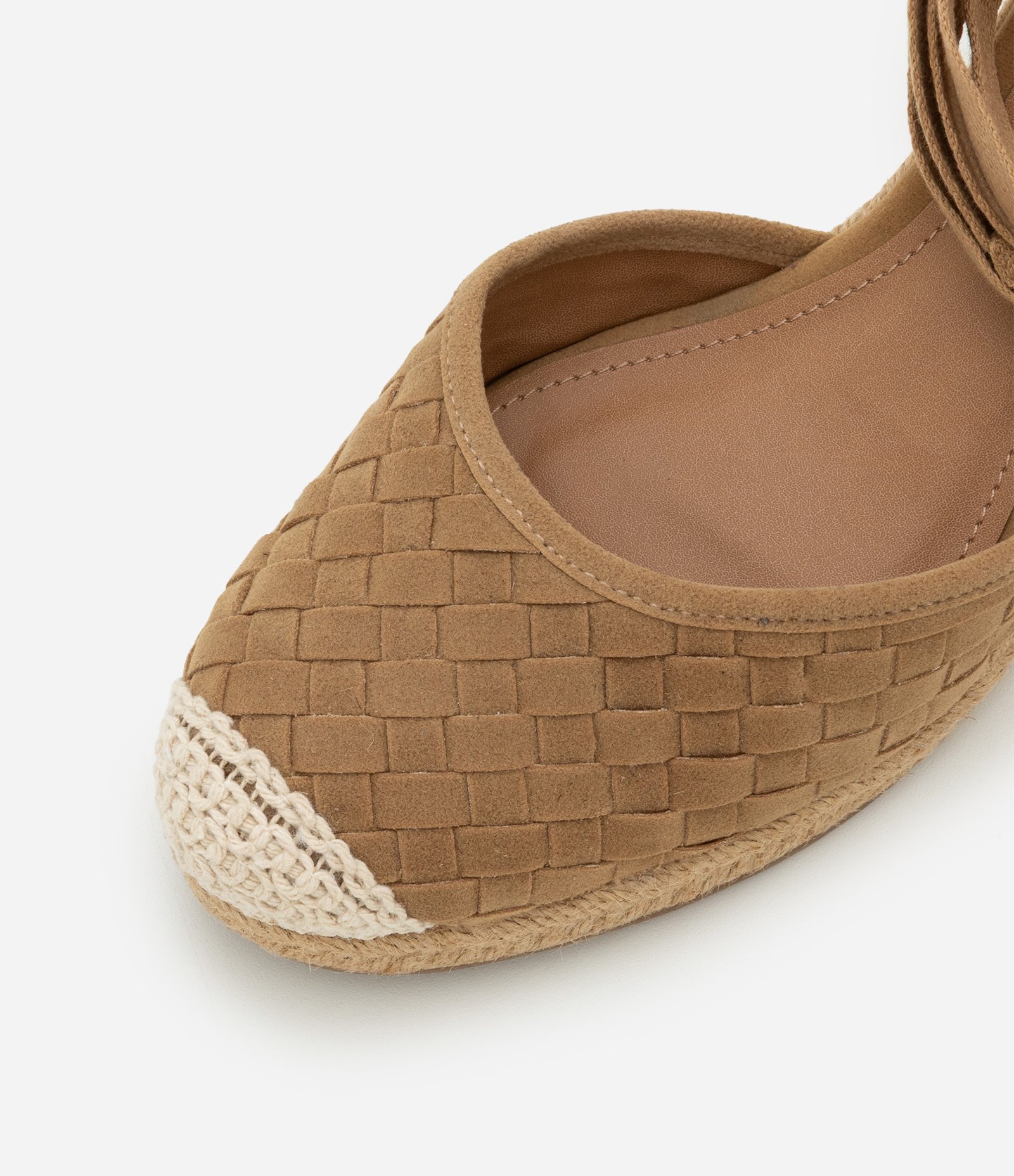 Sapato com Efeito Camurça e Tira Larga com Textura Tresse Marrom 3