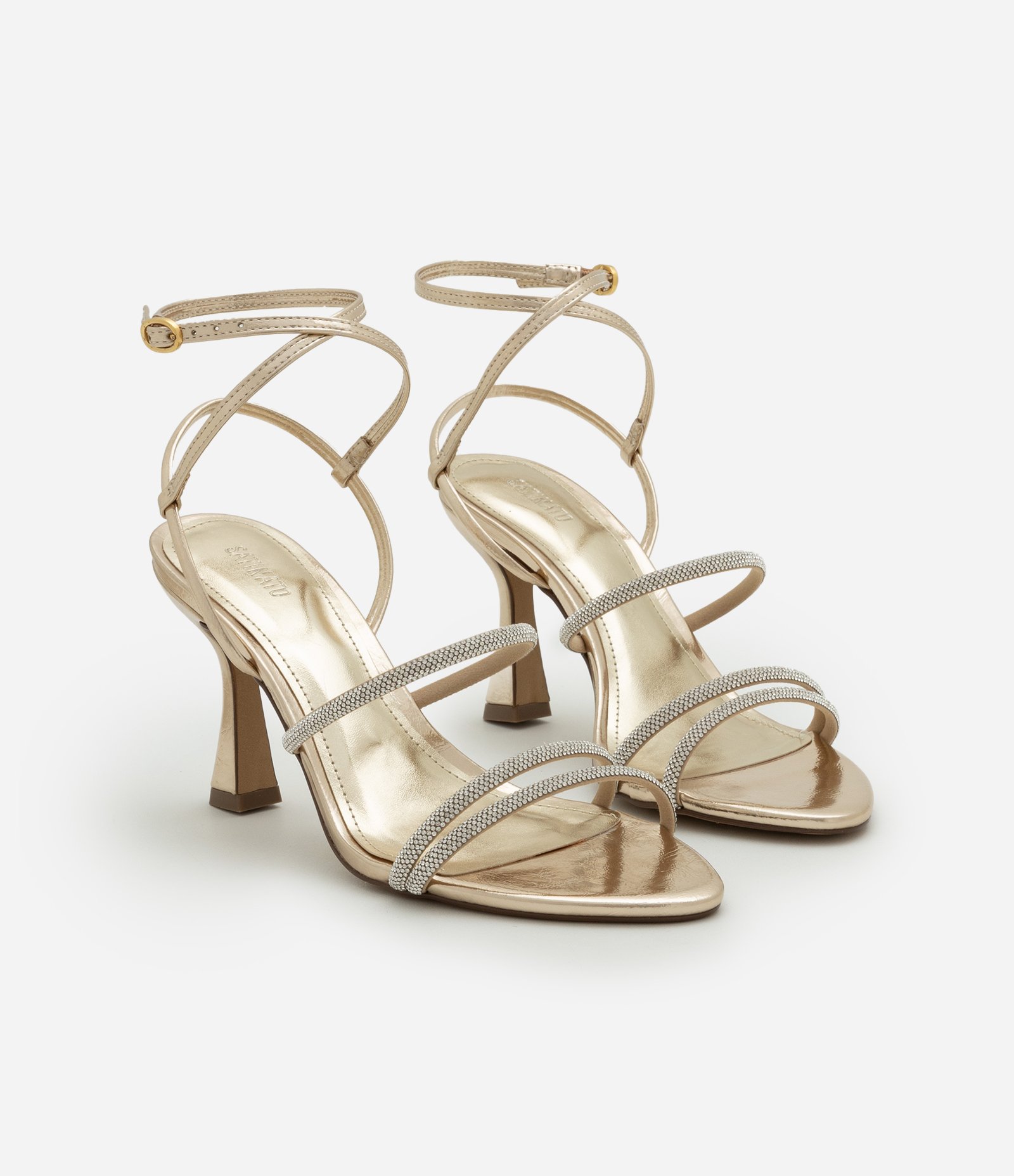 Sandália com Tiras Finas de Strass e Bico Fino Dourado 2