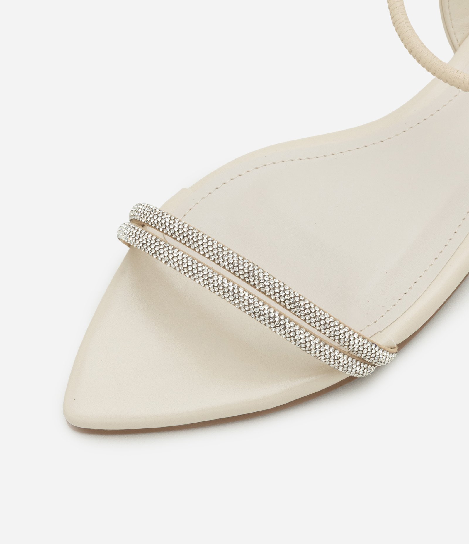 Sandália Rasteira com Bico Folha e Tiras de Strass Off White 3