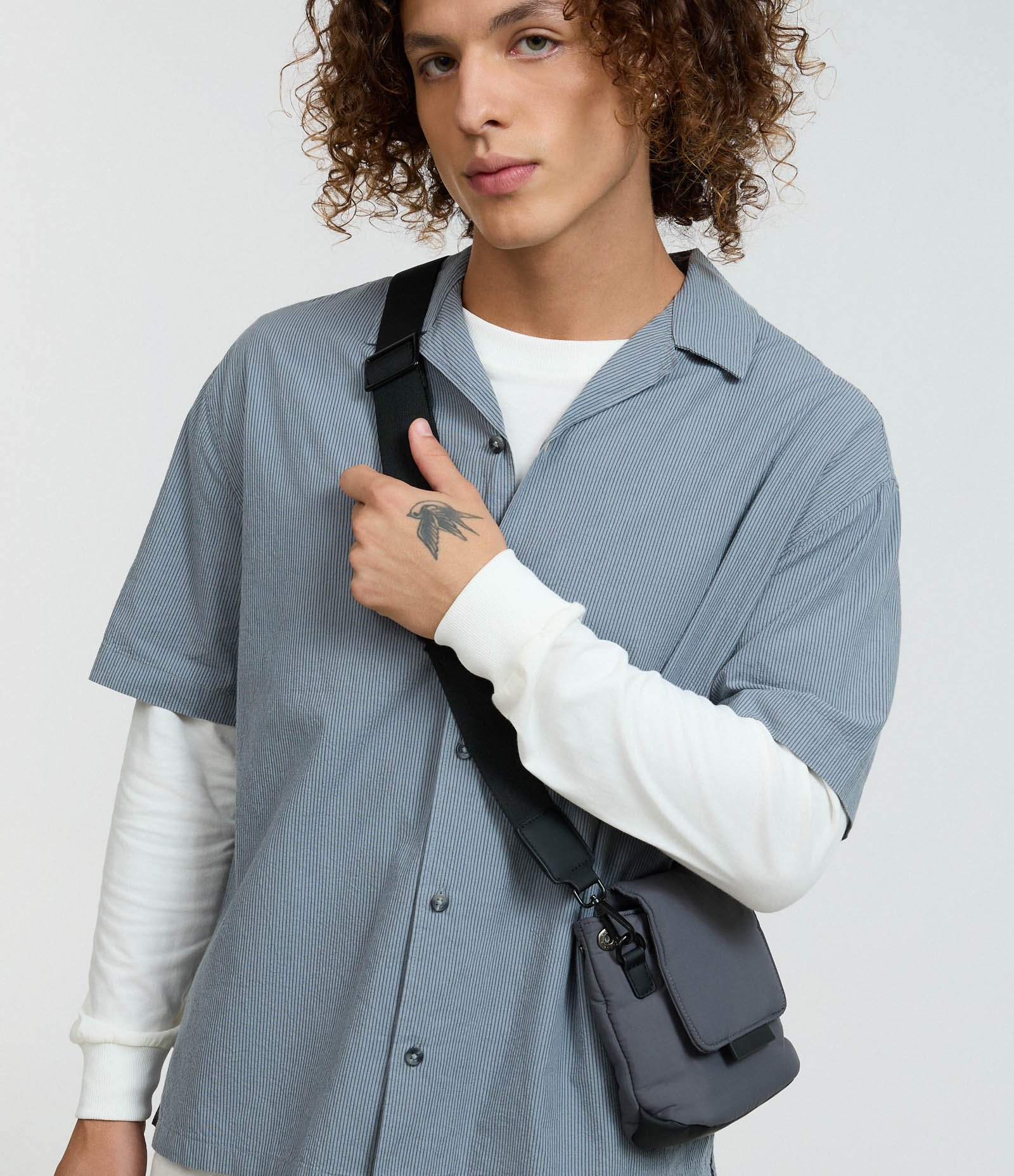 Bolsa Shoulder Bag com bolso Cinza 1