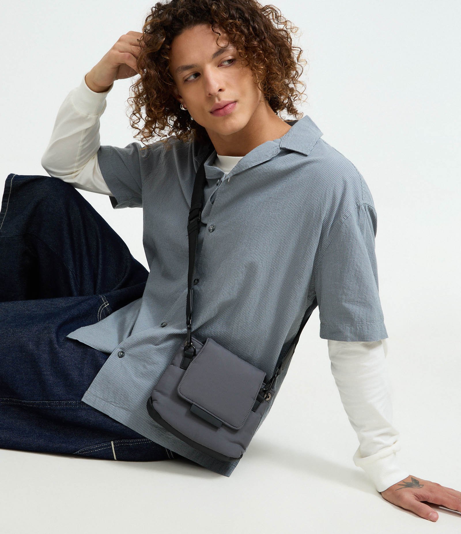 Bolsa Shoulder Bag com bolso Cinza 2