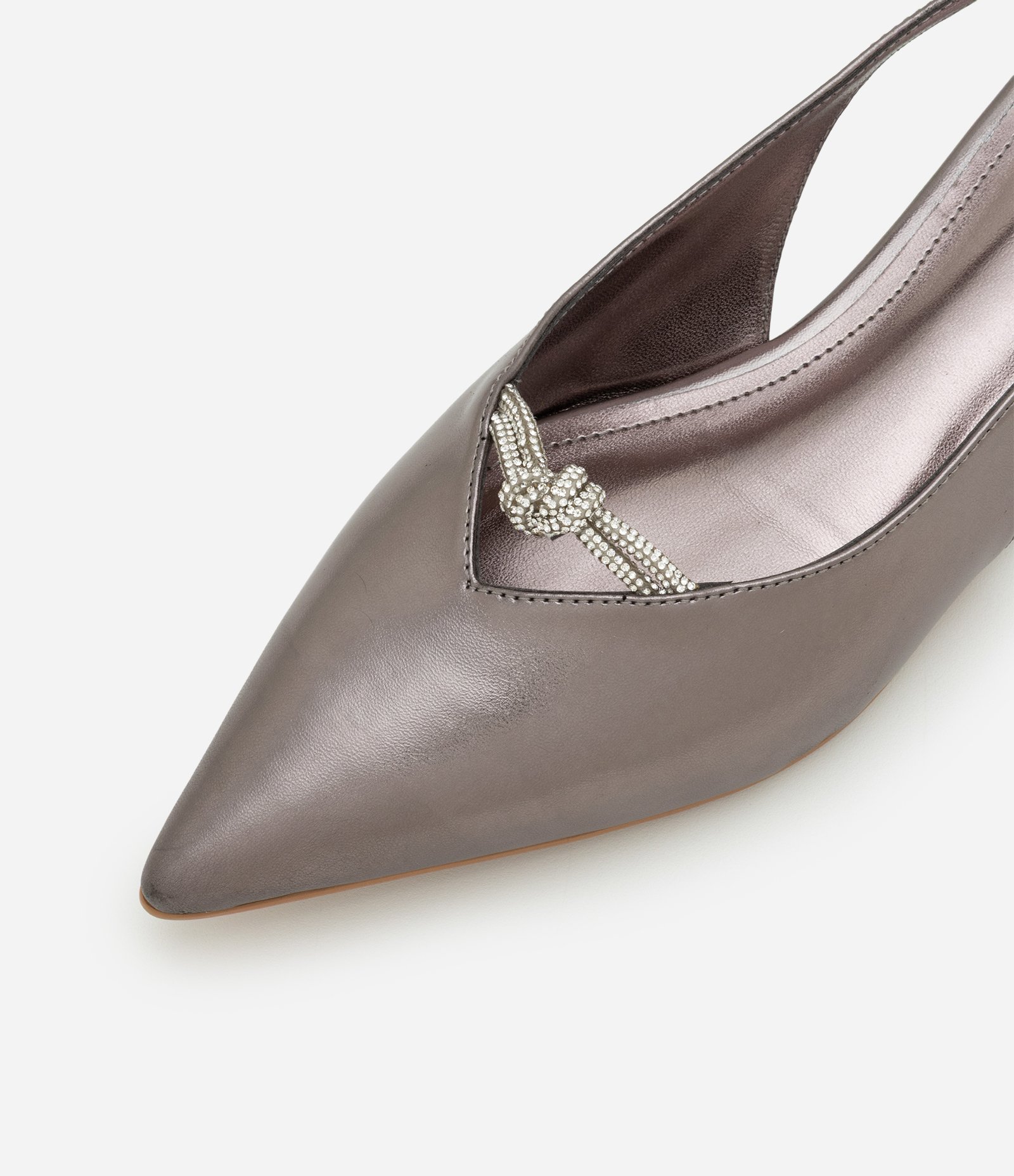 Sapatilha Slingback com Nó de Strass Prata 6