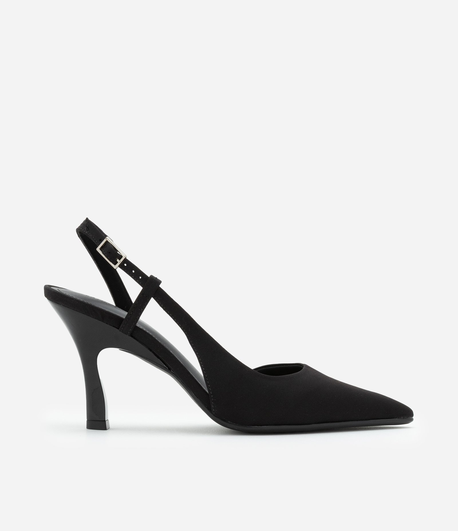 Sapato Scarpin Slingback com Abertura Lateral Preto 1