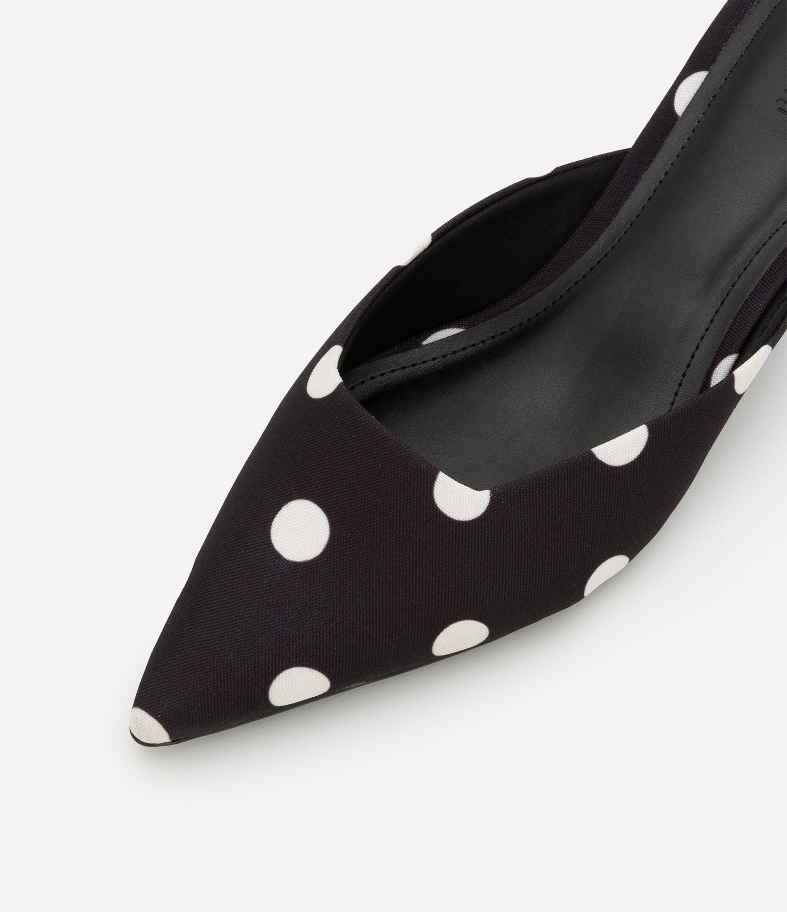 Sapato Mule com Estampa Poá Preto 3