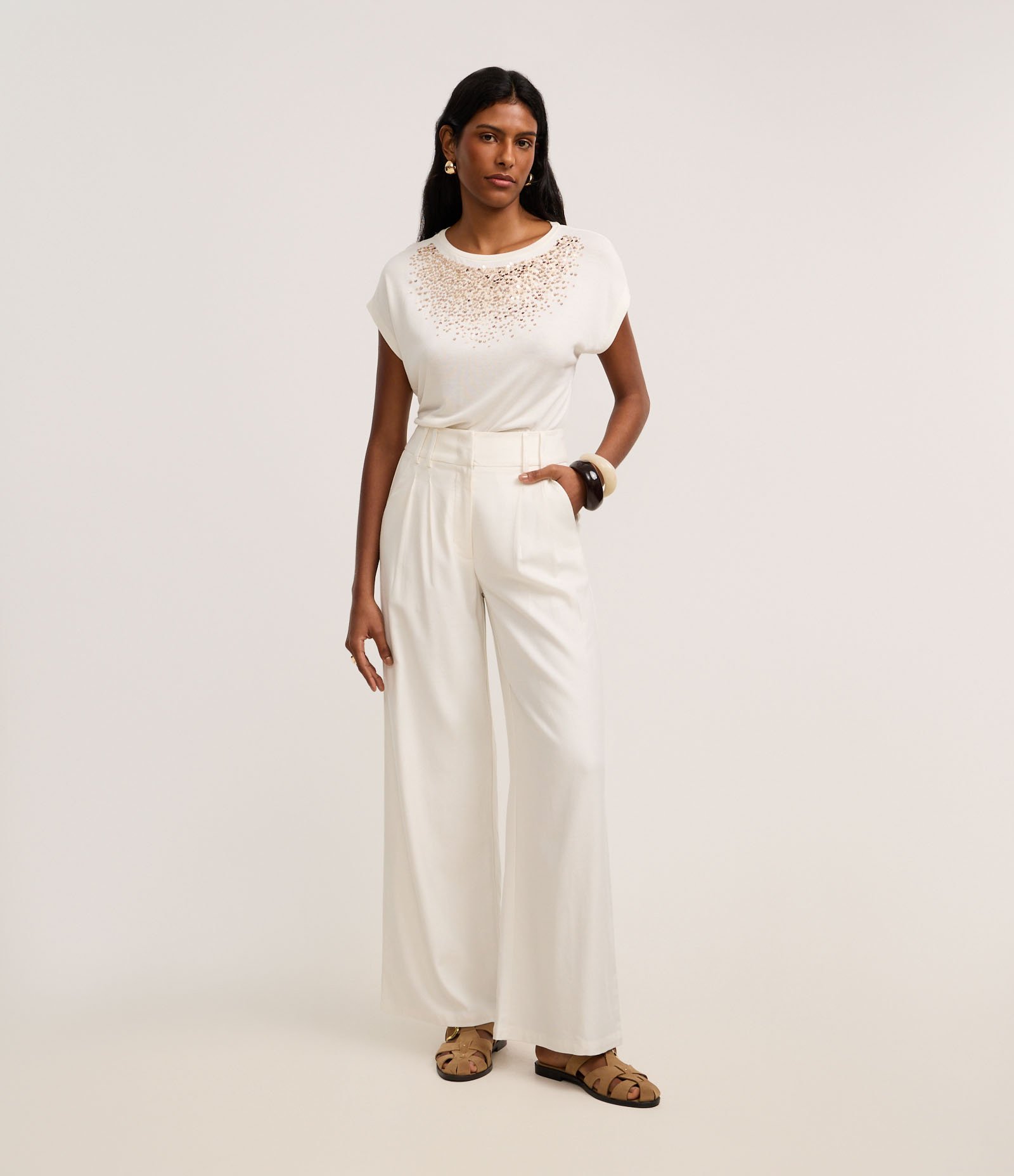 Blusa em Viscose com Paetês Metalizados no Peito Off White 2