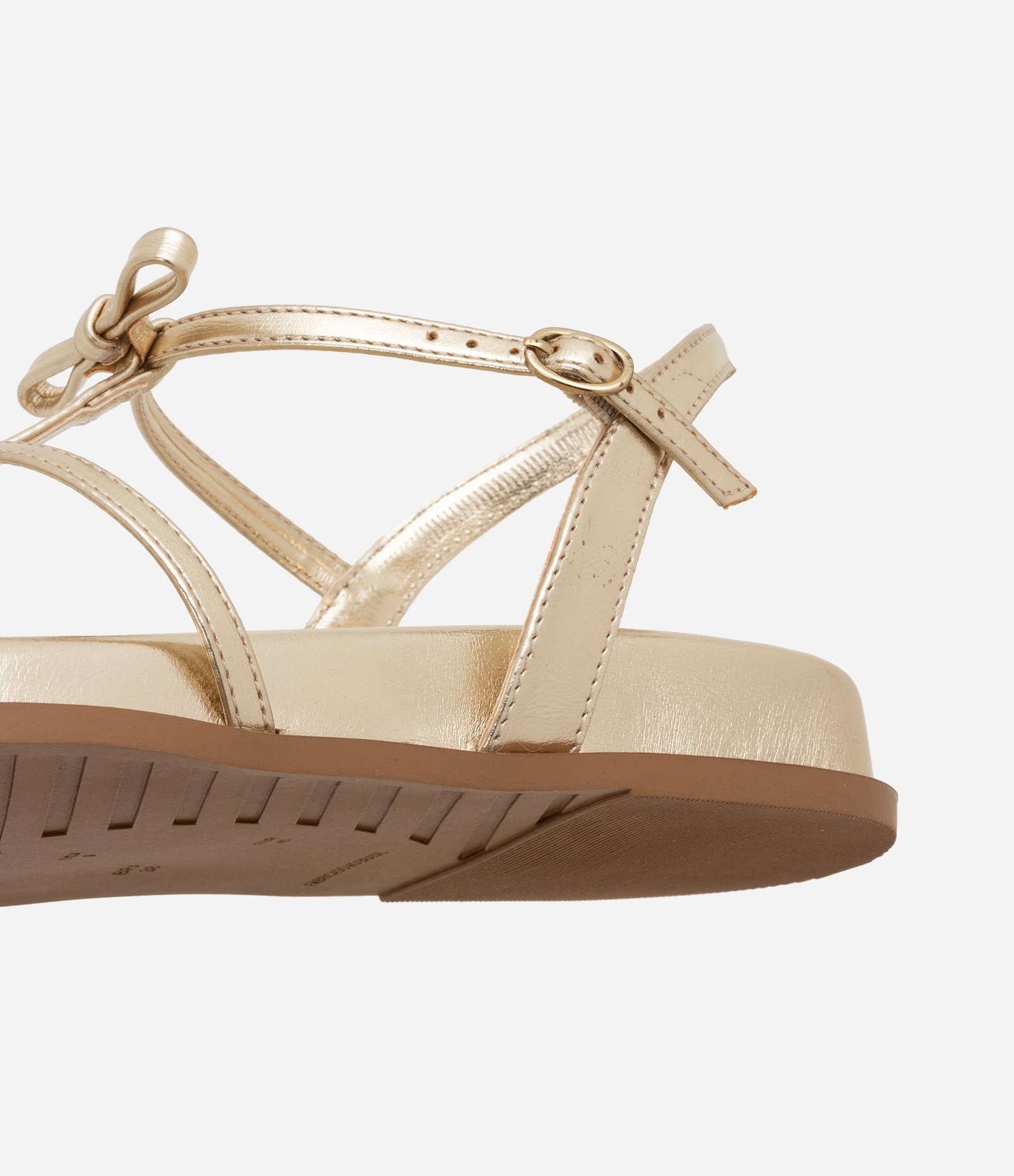 Sandália Rasteira com Tiras Finas com Lacinhos Aplicados Dourado 4