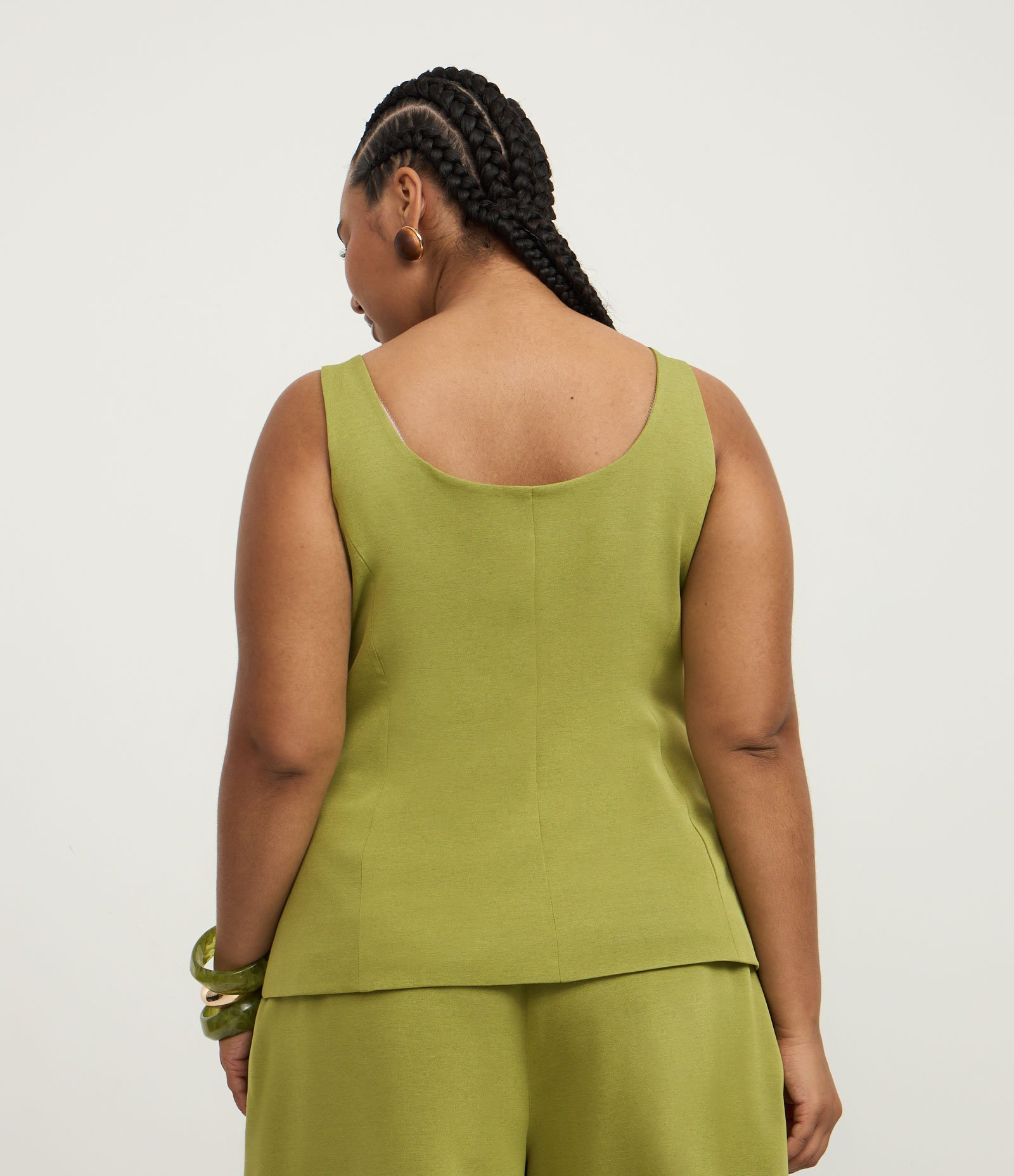 Blusa Regata Alfaiatada com Botões Curve & Plus Size Verde 4