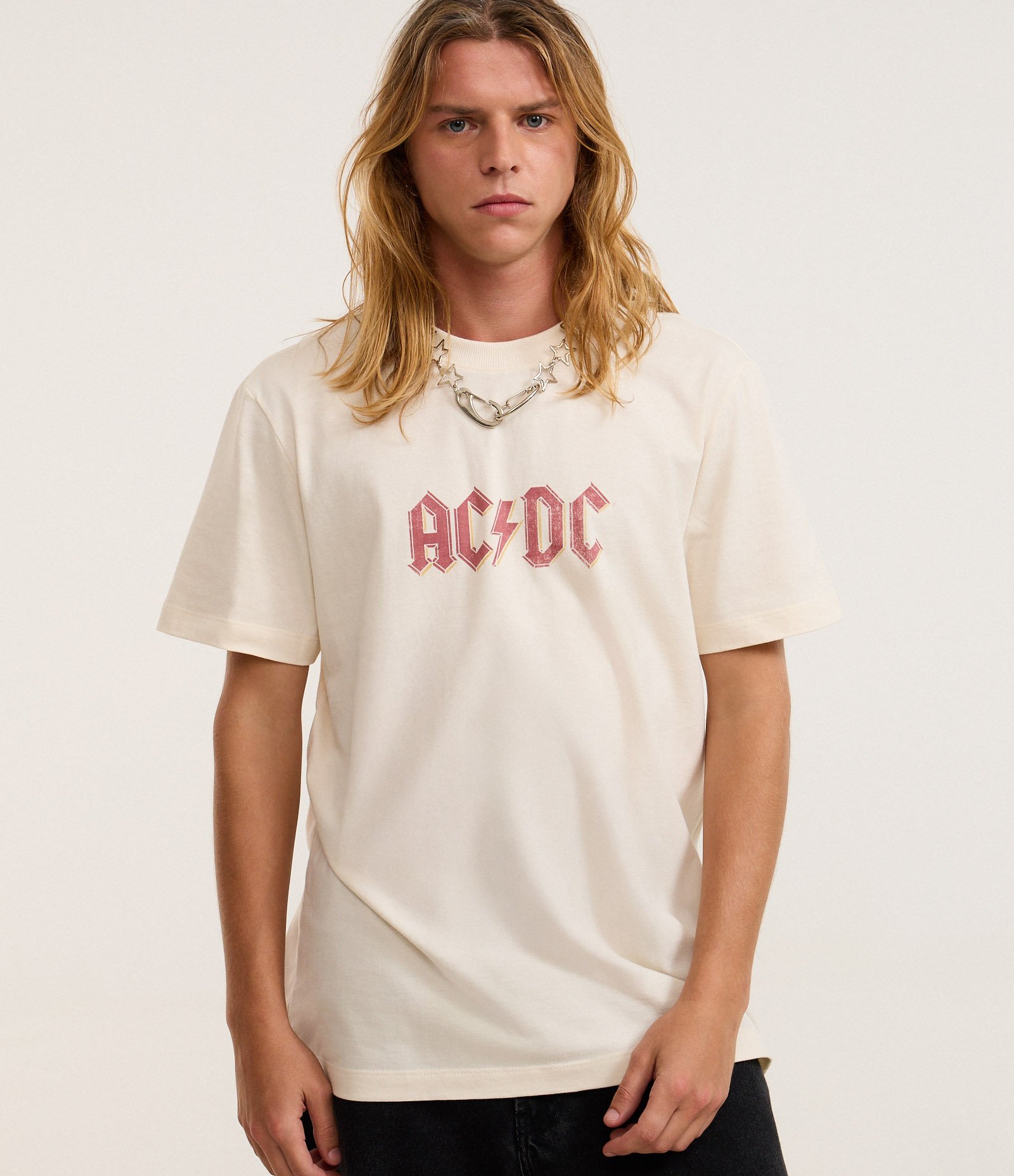 Camiseta Comfort em Algodão com Estampa AC/DC Cinza 2