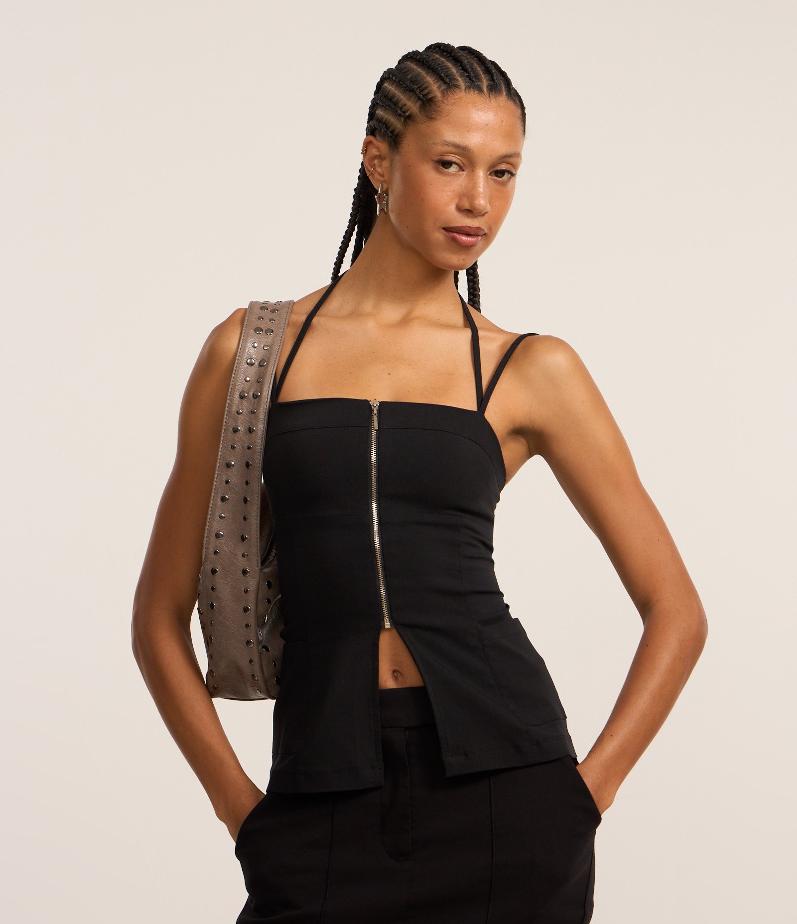 Blusa em Bengaline com Zíper Frontal e Alcinhas Preto 1