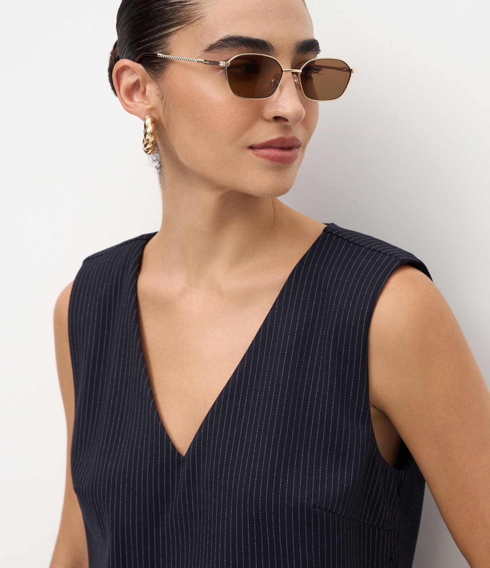 Blusa Curta em Ponto Roma com Ombreiras Azul 3