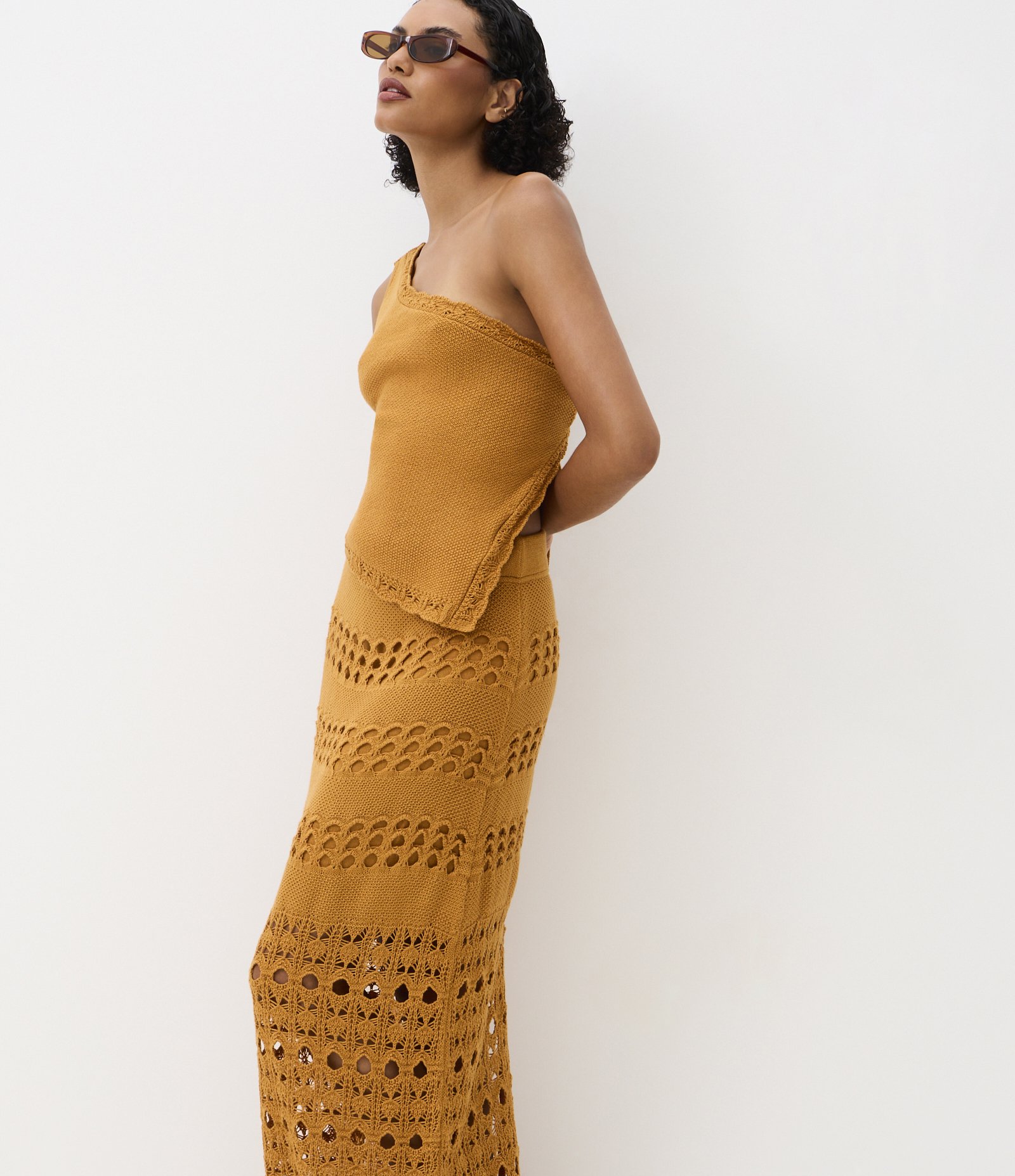 Saia Midi em Tricô com Ponto Vazado e Franjas Amarelo 4