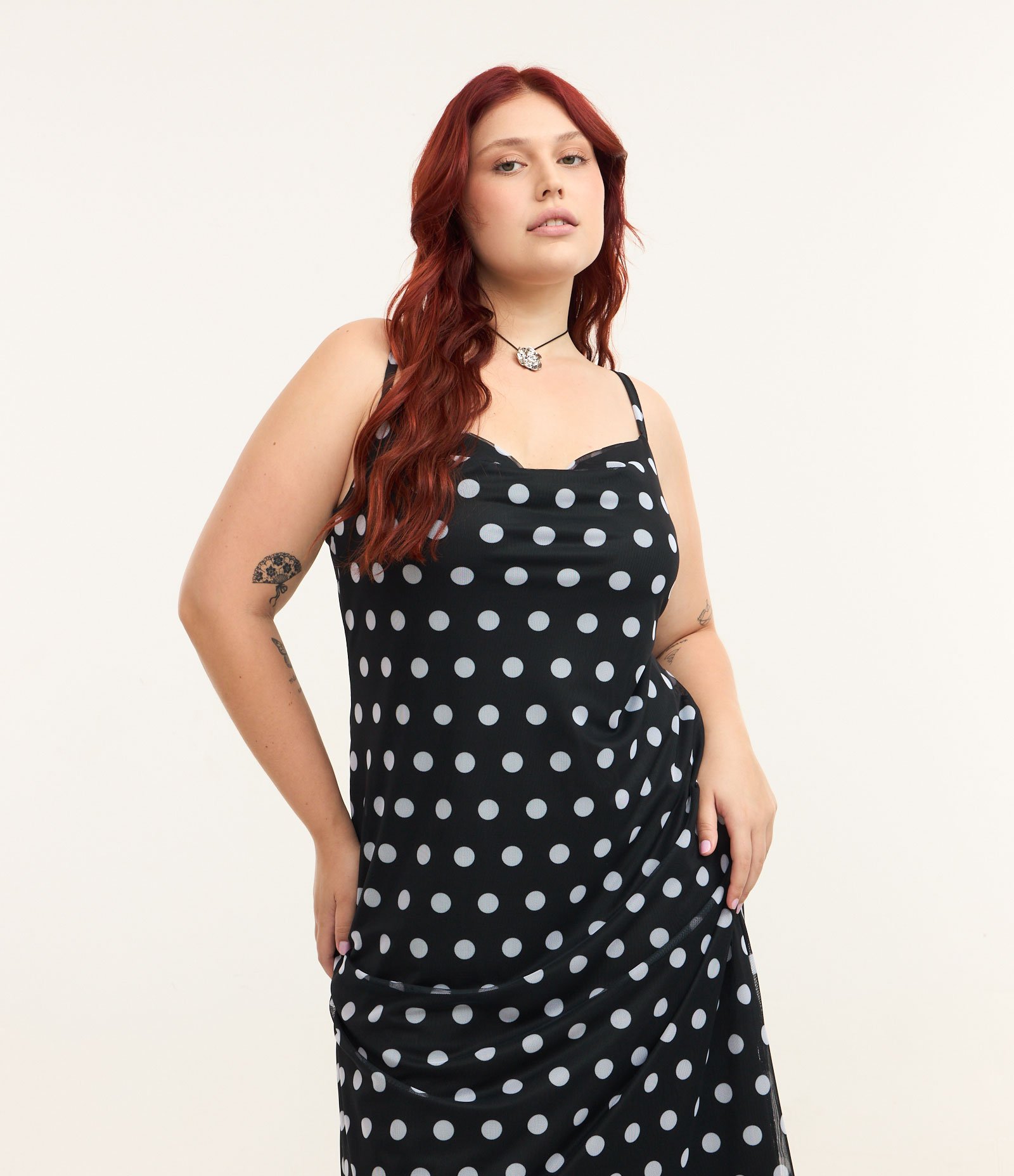 Vestido Alcinha em Tule com Estampa Poá Curve & Plus Size Preto 2