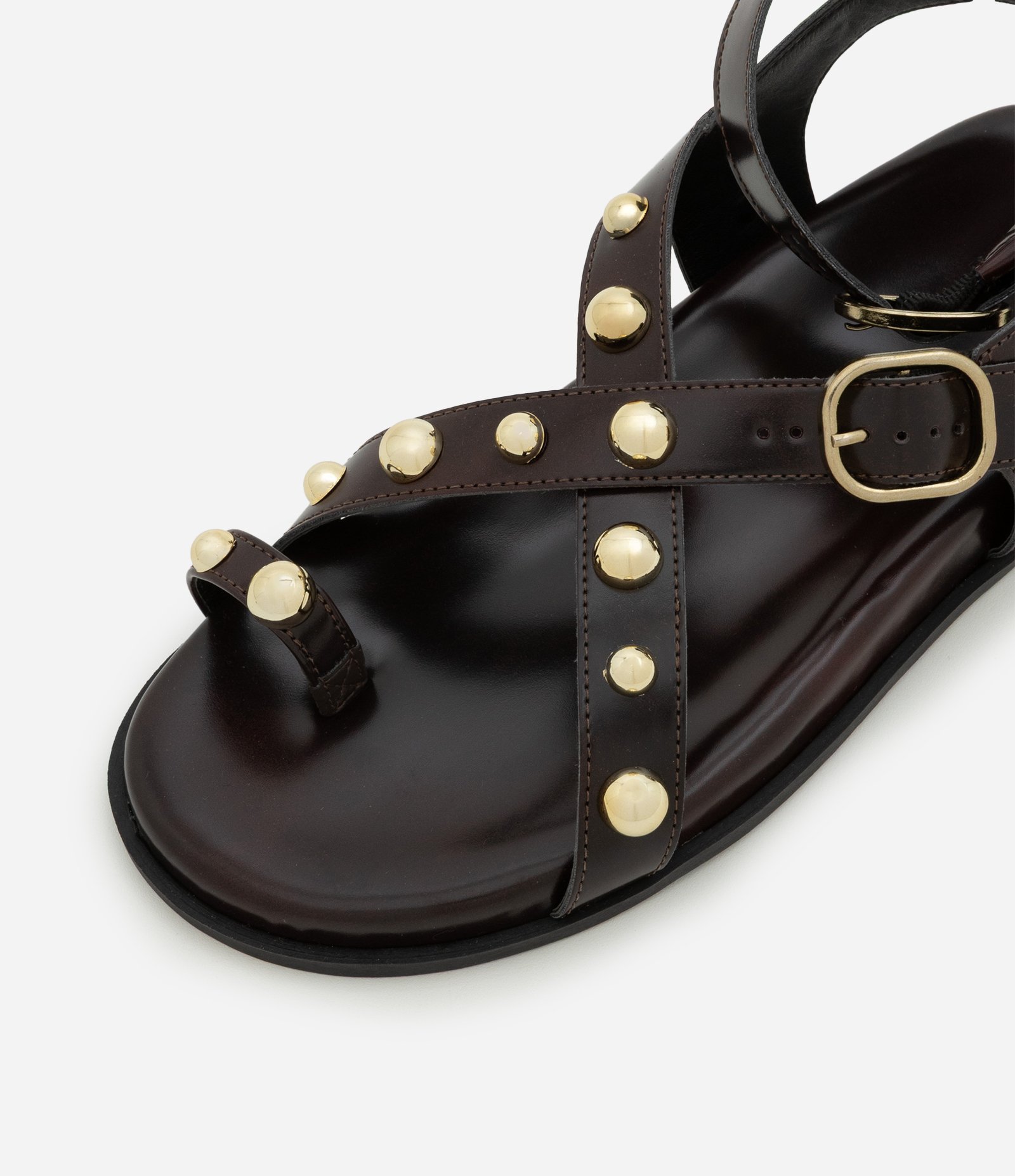 Sandália Rasteira Sport Sandal com Esferas e Fivelas Contrastantes Vinho 3