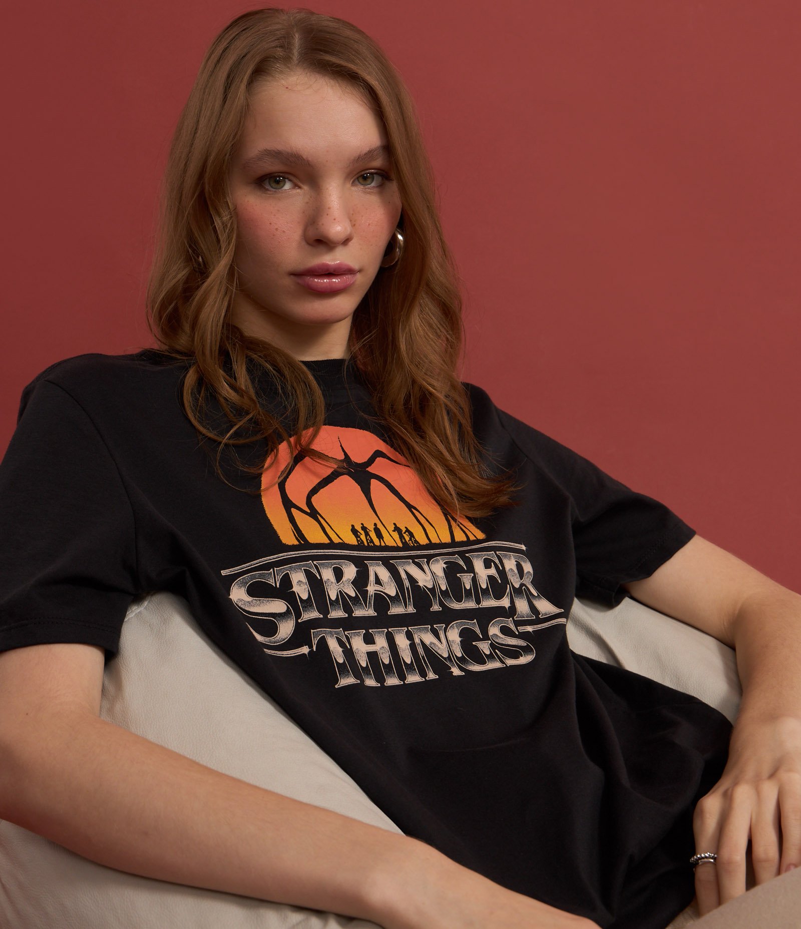 Camiseta T-Shirt em Algodão com Estampa Stranger Things Preto 5