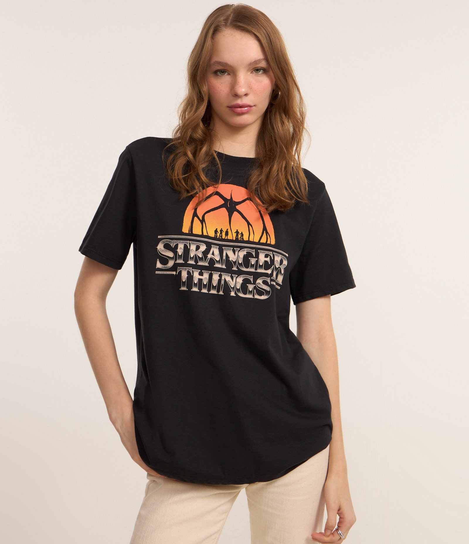 Camiseta T-Shirt em Algodão com Estampa Stranger Things Preto 3