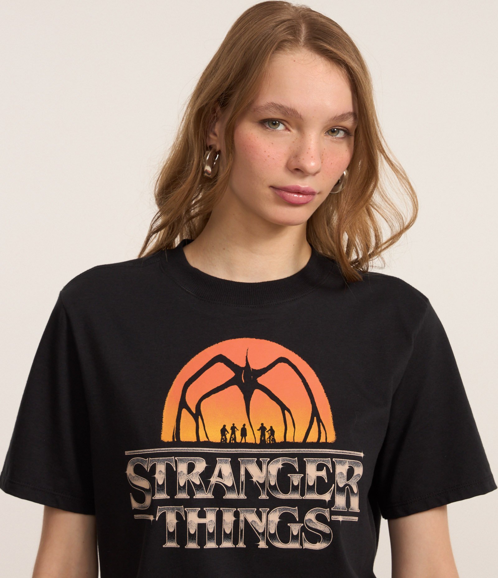 Camiseta T-Shirt em Algodão com Estampa Stranger Things Preto 4