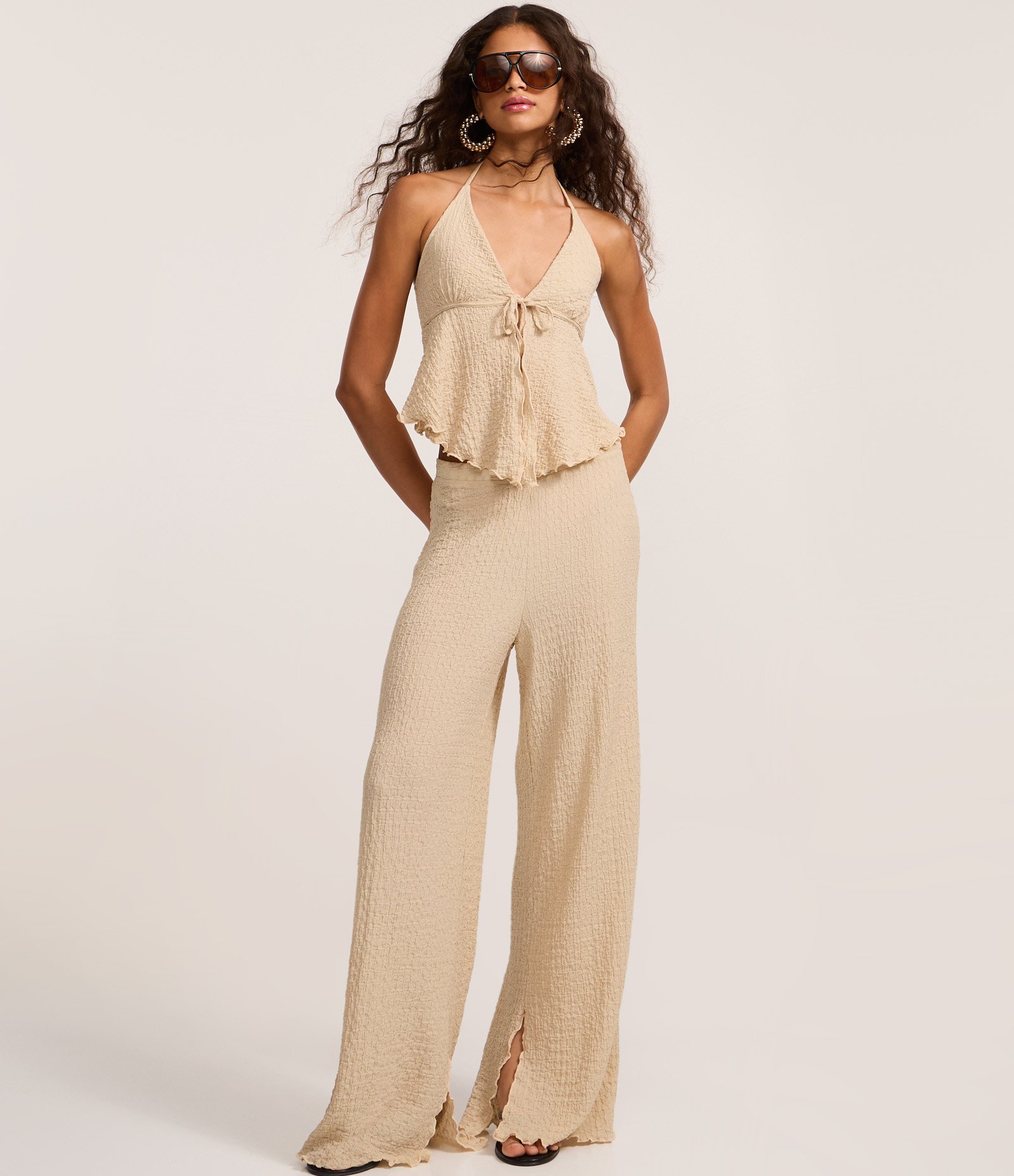 Blusa Frente Única Texturizada com Amarração e Barra Nuvem Bege 2