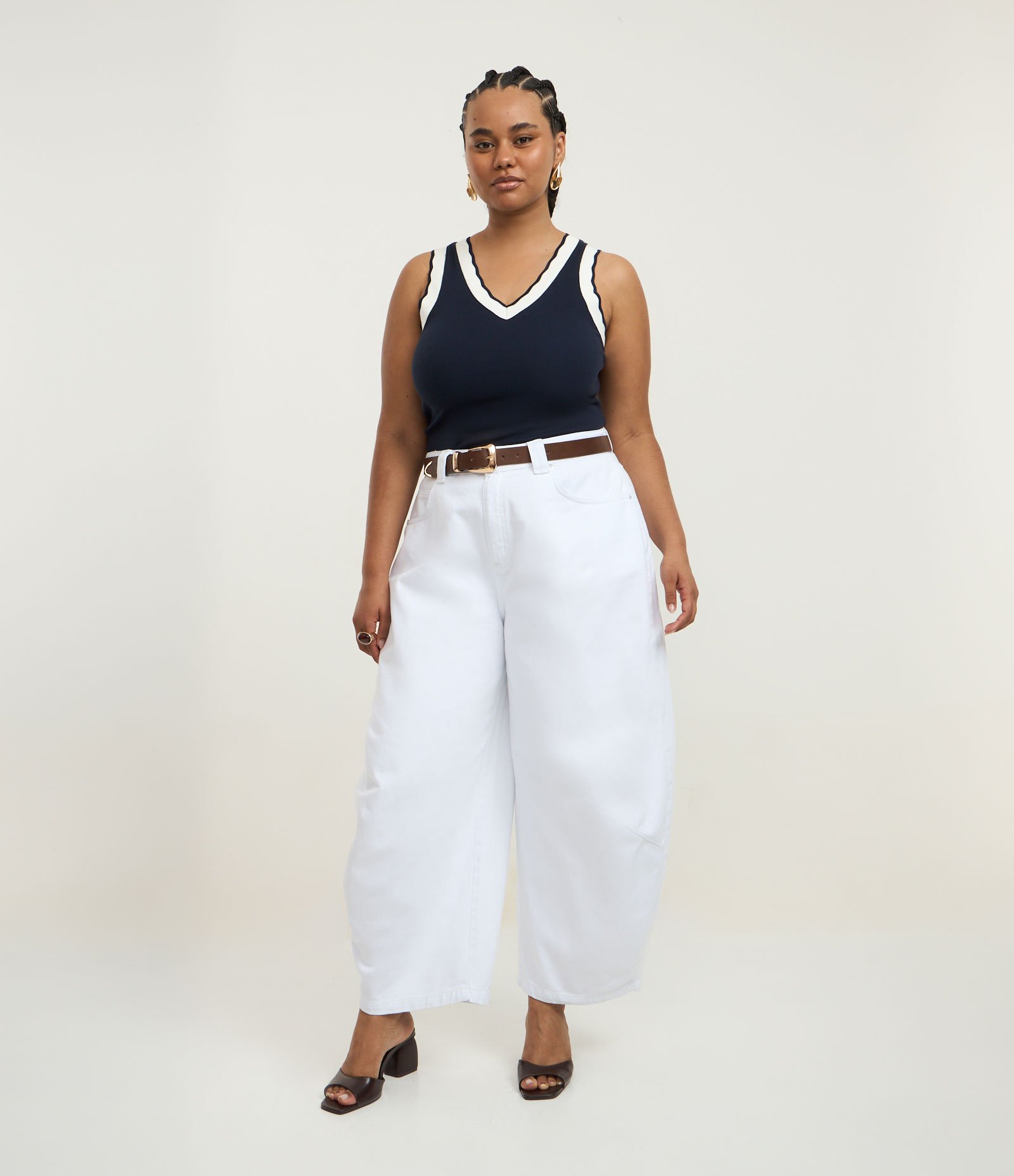 Blusa Regata em Ribana com Gola V em Retilínea Curve & Plus Size Azul 2