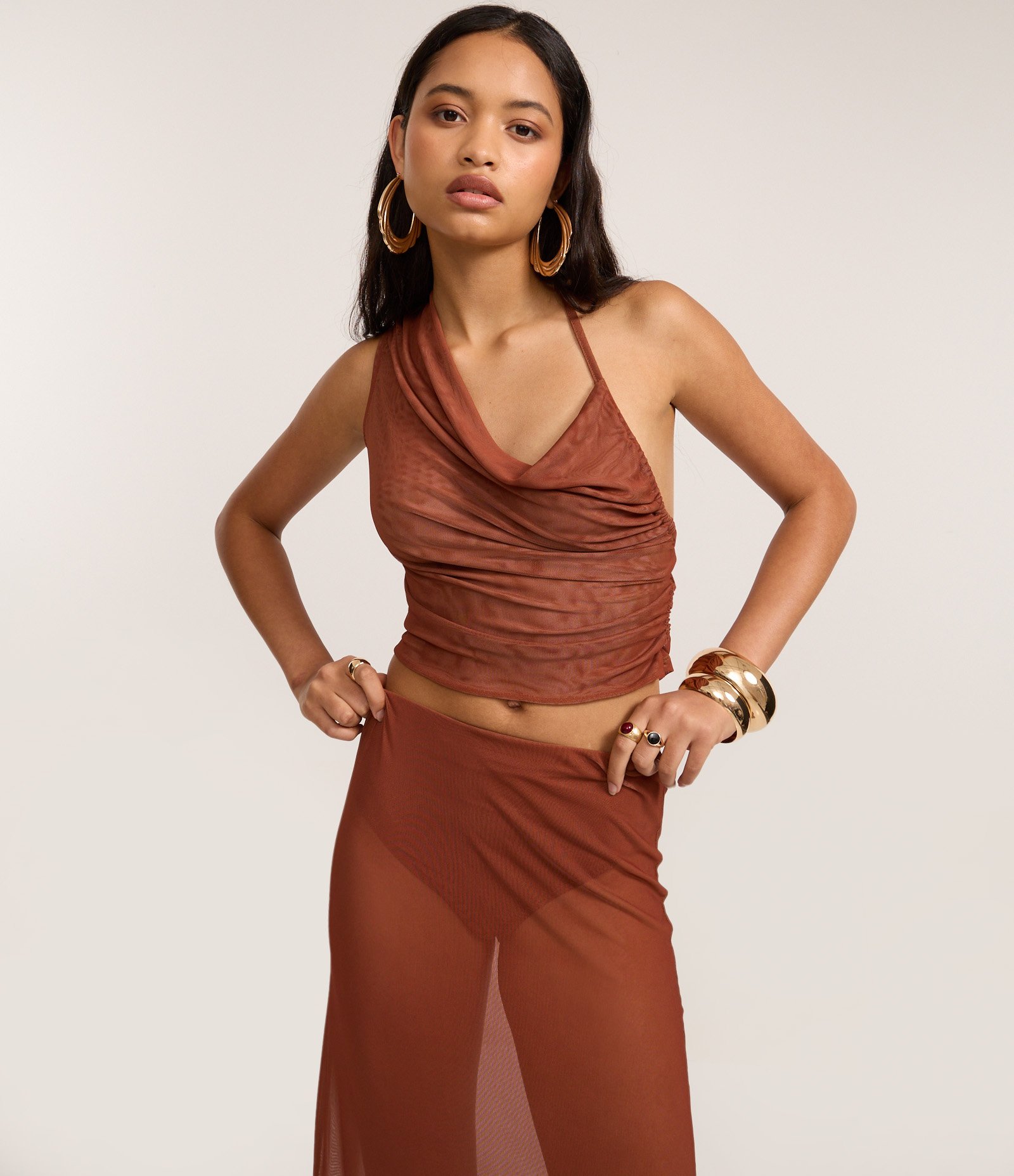 Saia Longa em Tule com Hot Pants Marrom 2