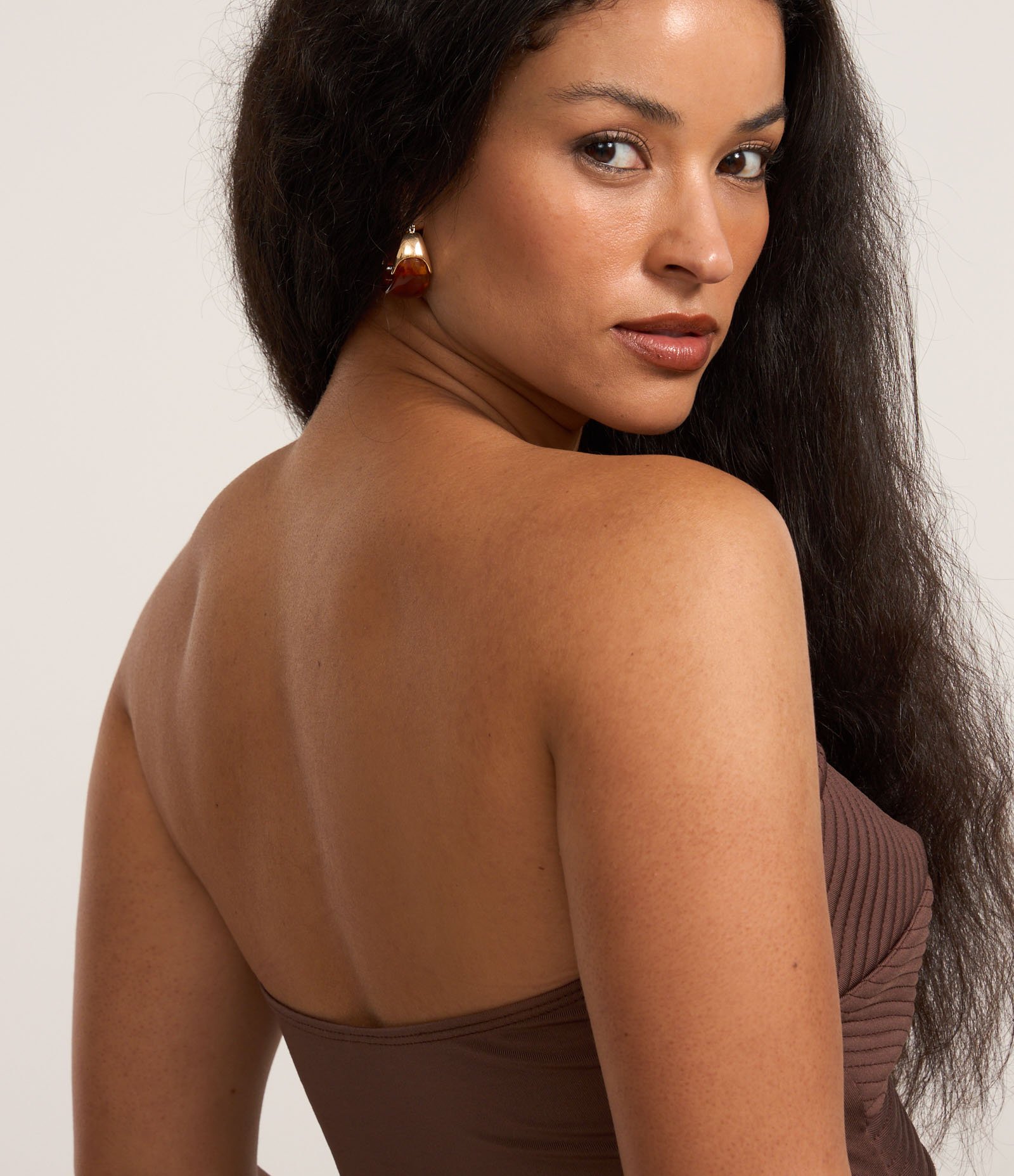 Body em Crepe Bicolor com Busto Pespontado Marrom 4