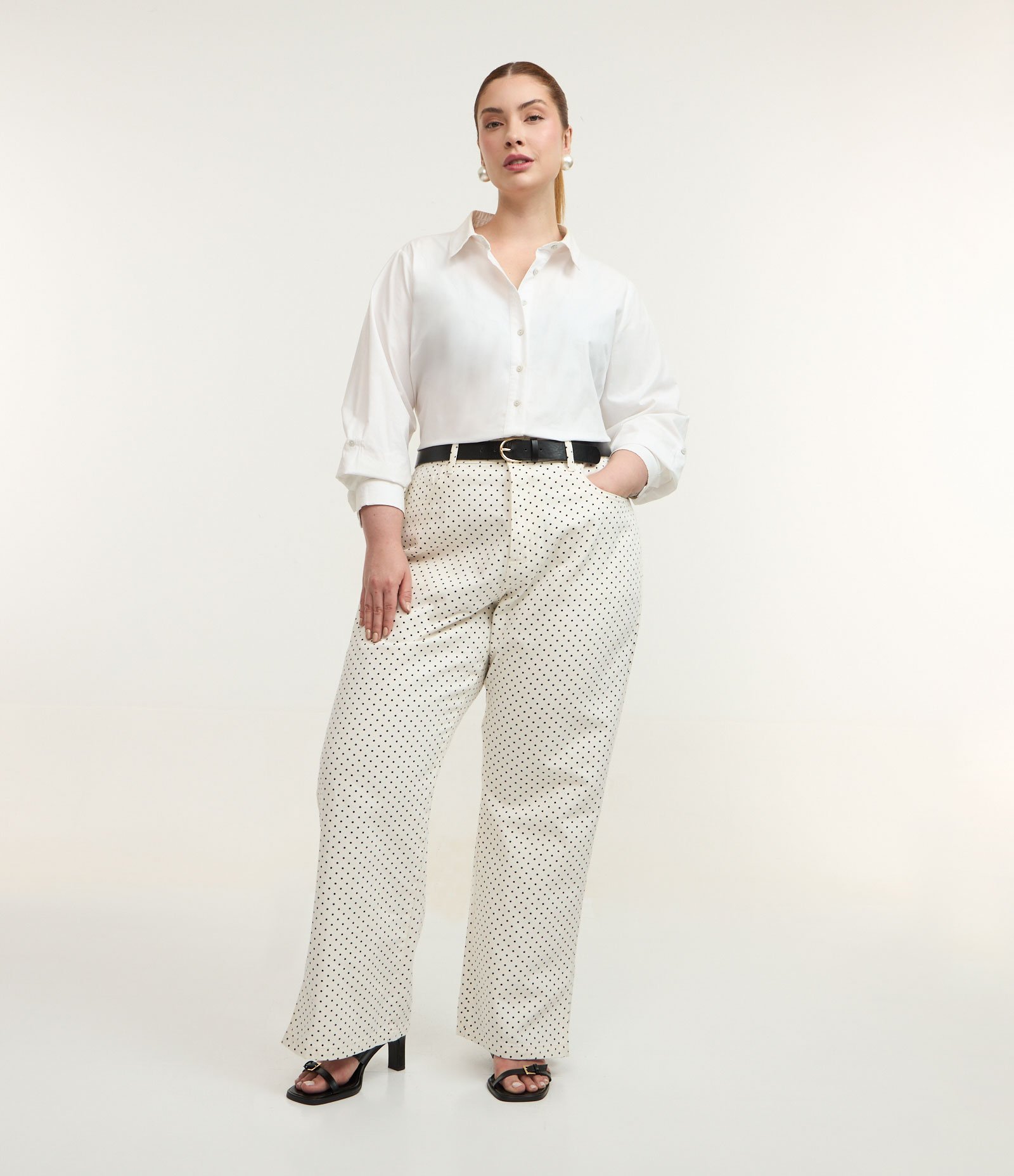 Calça Reta em Sarja Poá com Fenda na Barra Curve & Plus Size Branco 1