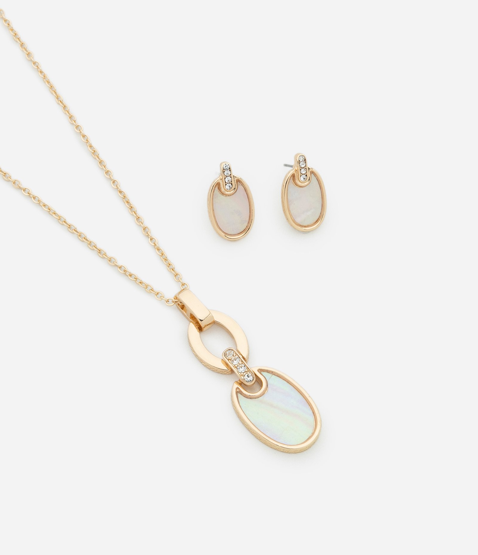 Conjunto de Colar com Pingente Brilhoso e Brinco Oval Pequeno Dourado 1