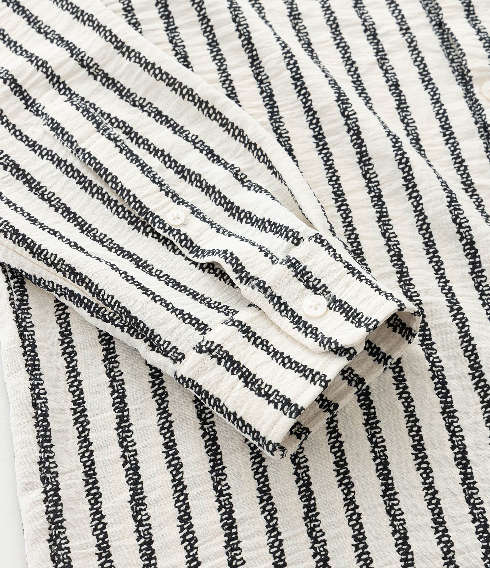 Camisa Comfort em Alfaiataria com Listras Verticais Branco 8