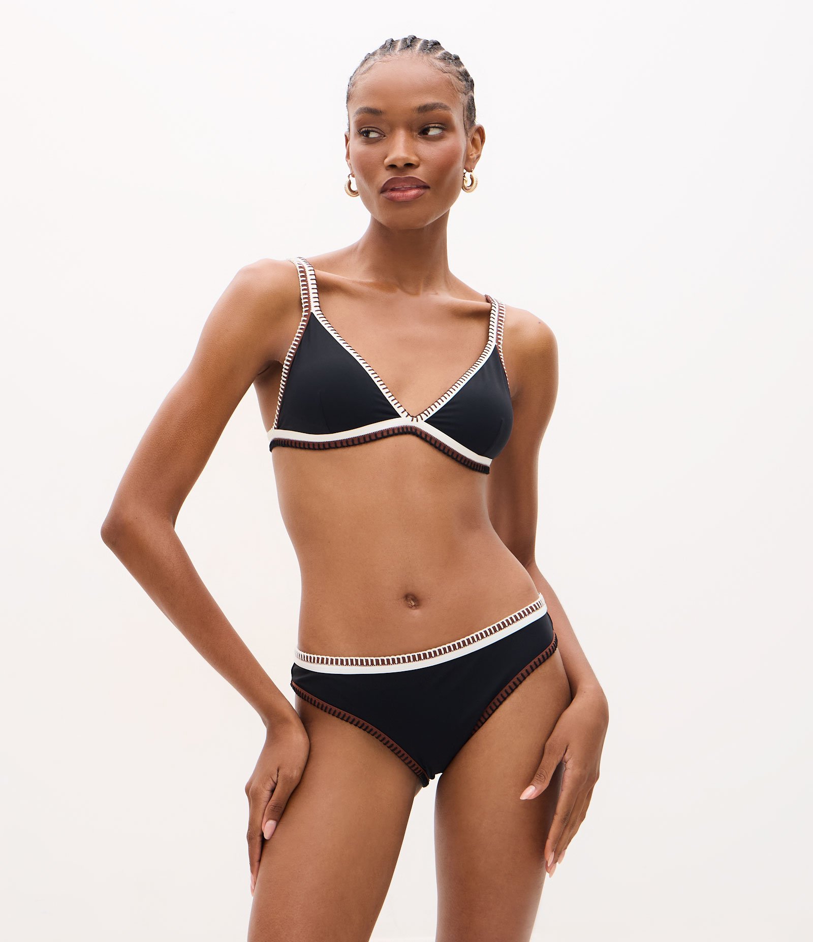 Biquíni Calcinha Básica em Poliamida com Cós Detalhado Preto 1