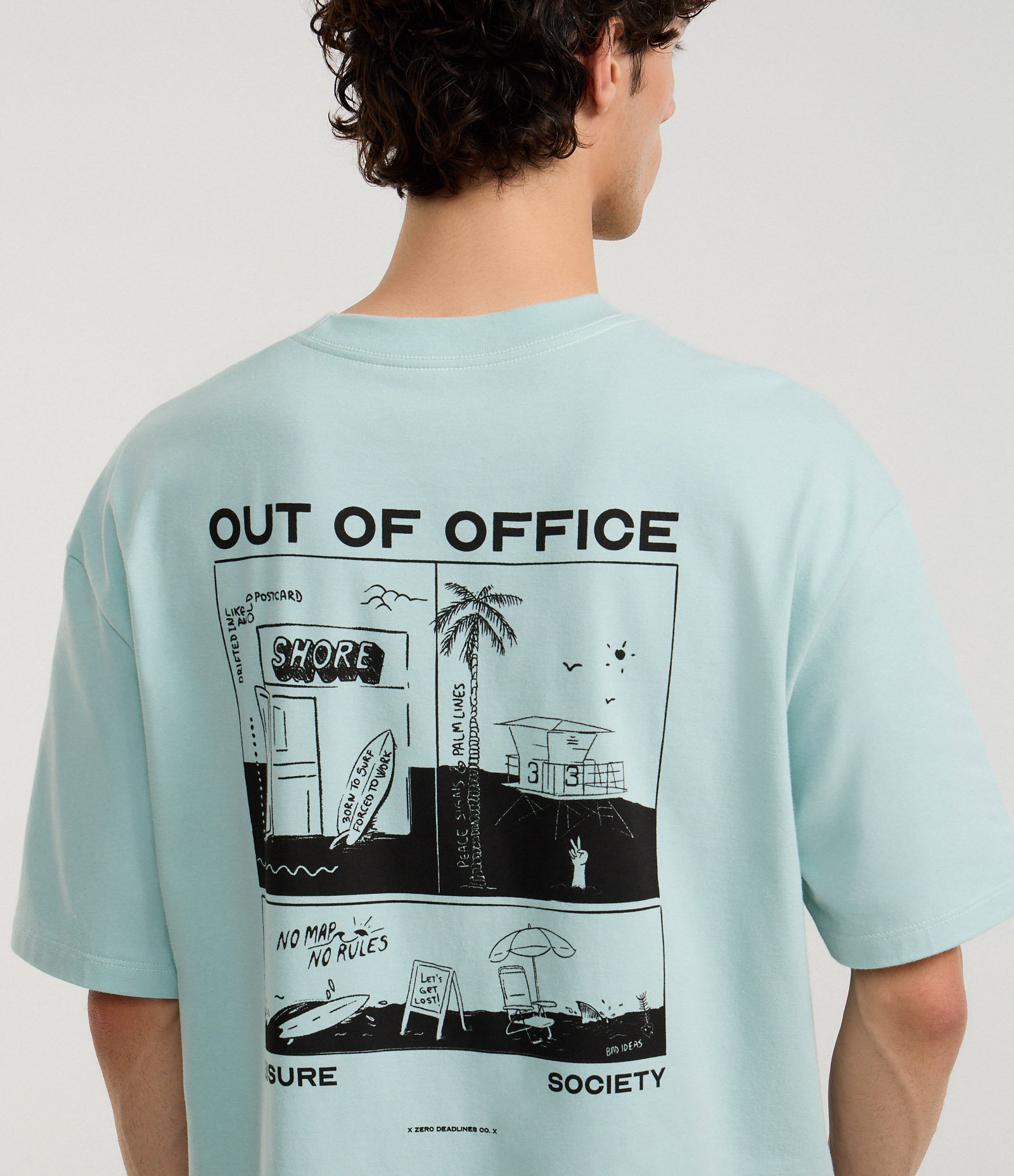 Camiseta Relaxed em Algodão com Estampa de Praia e Lettering Out Od Office Verde 3