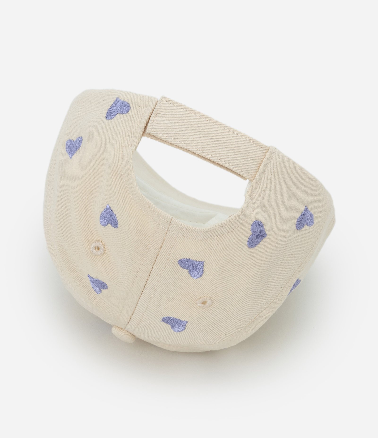 Boné Infantil em Sarja com Bordados de Corações – Tam U Bege 3