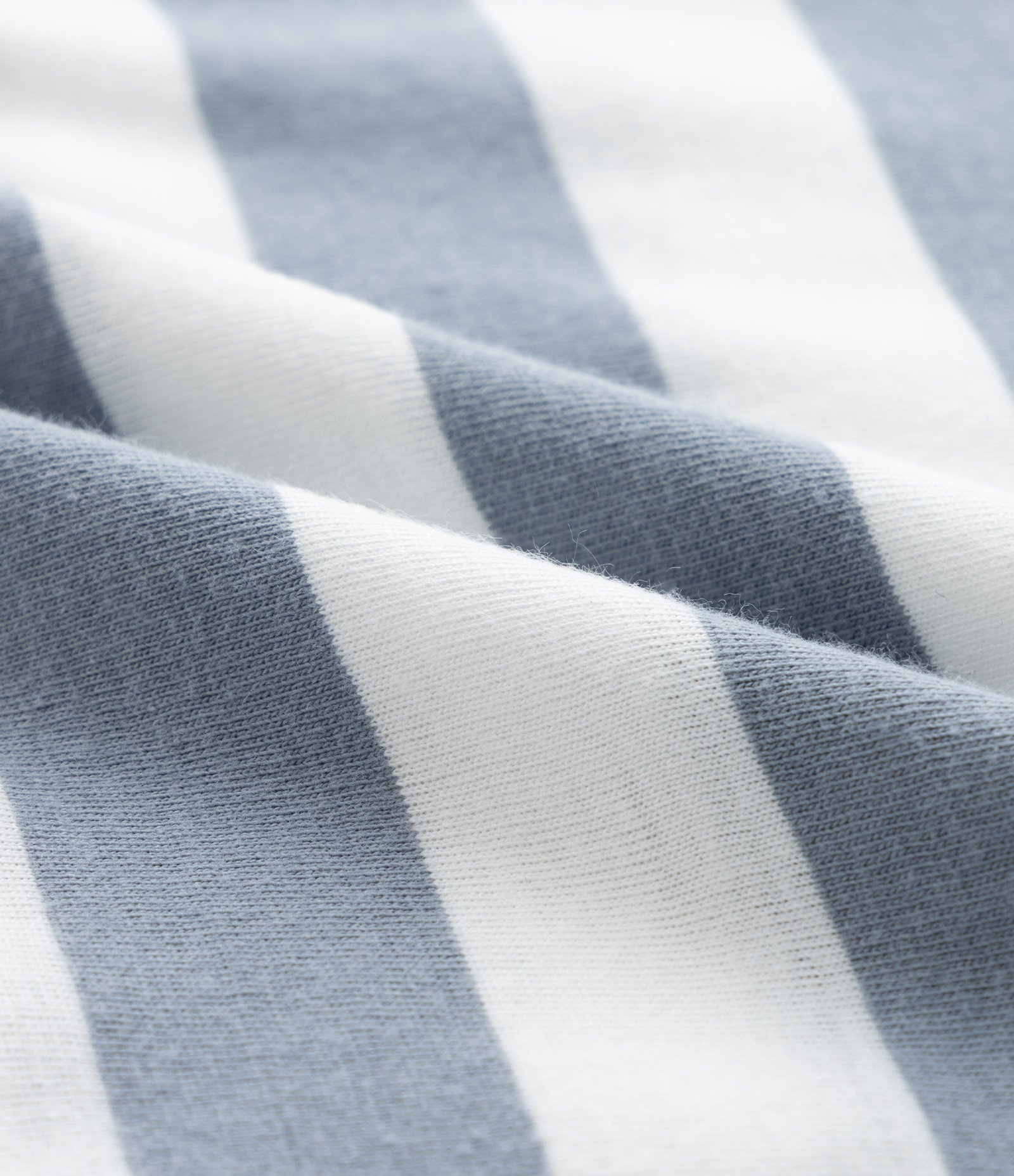 Camiseta Infantil Comfort com Estampa de Listras - Tam 5 a 14 Anos Cinza/Branco 3