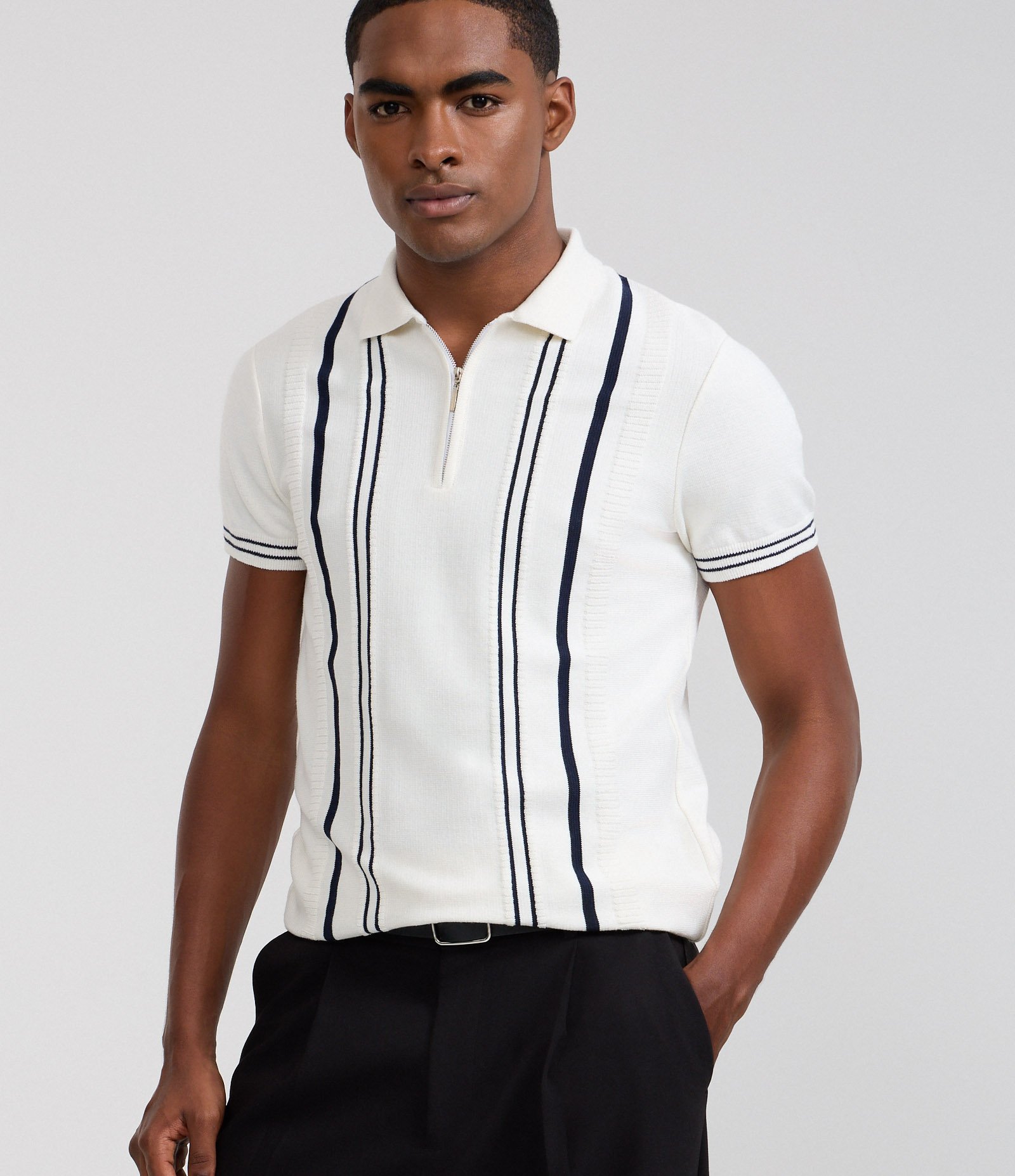 Camisa Polo Slim em Tricô com Listras Contrastantes Branco 1