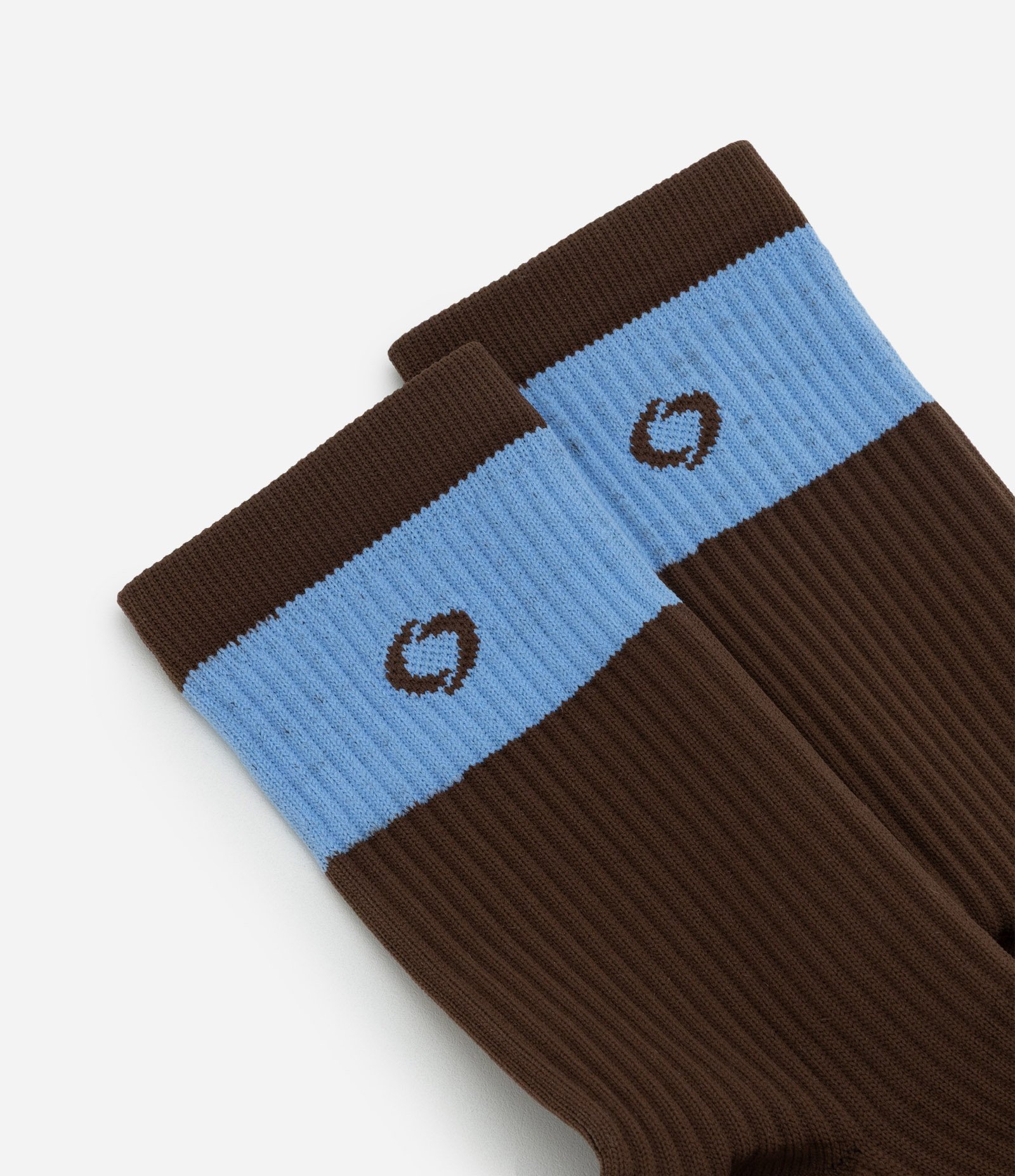 Meia Cano Alto Esportiva em Poliamida Canelada com Listra Marrom 4