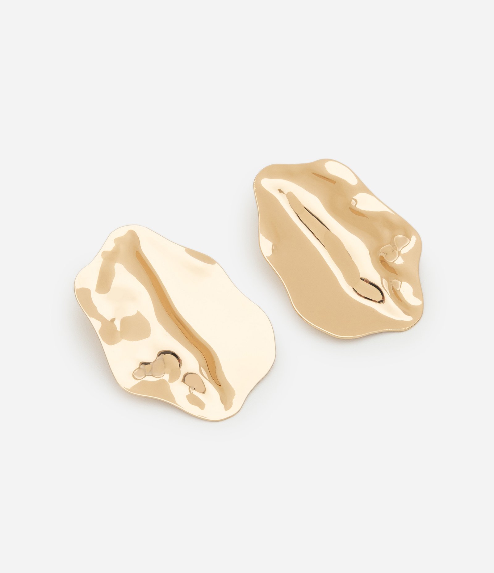 Brinco Botão em Metal Liso com Formato Orgânico Dourado 1