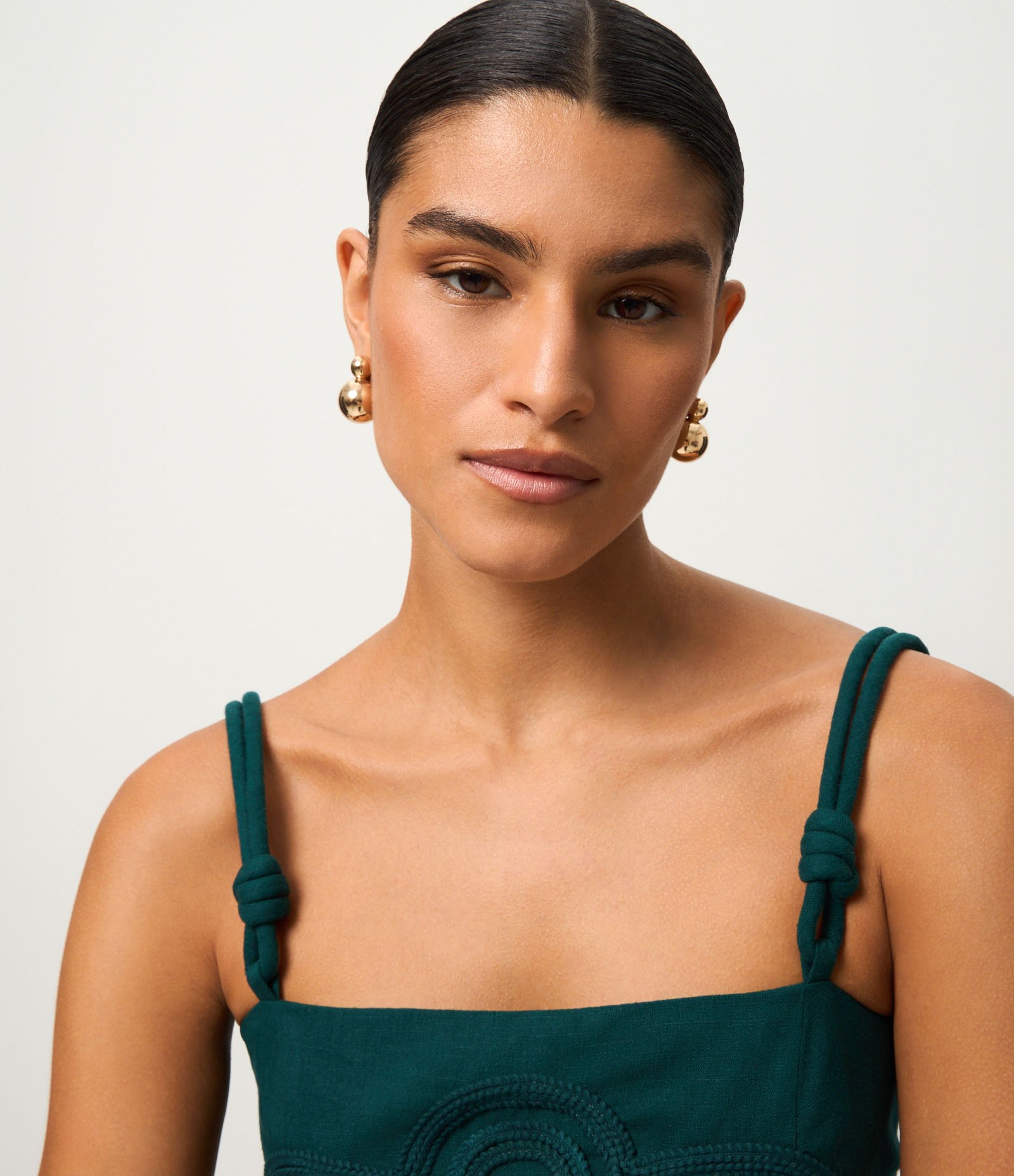 Blusa em Viscolinho com Alça Dupla e Barra Peplum Verde 3