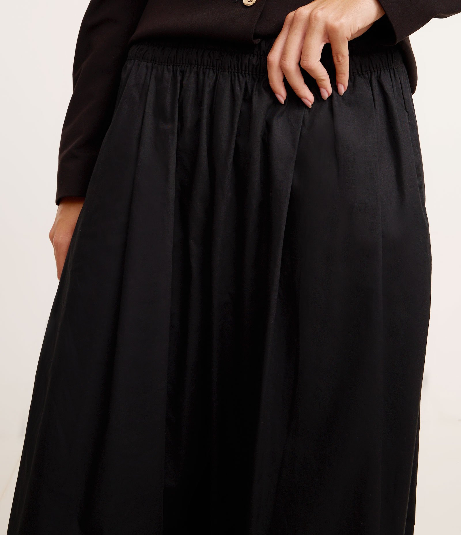 Calça Aladim em Tricoline com Elástico no Cós Preto 3