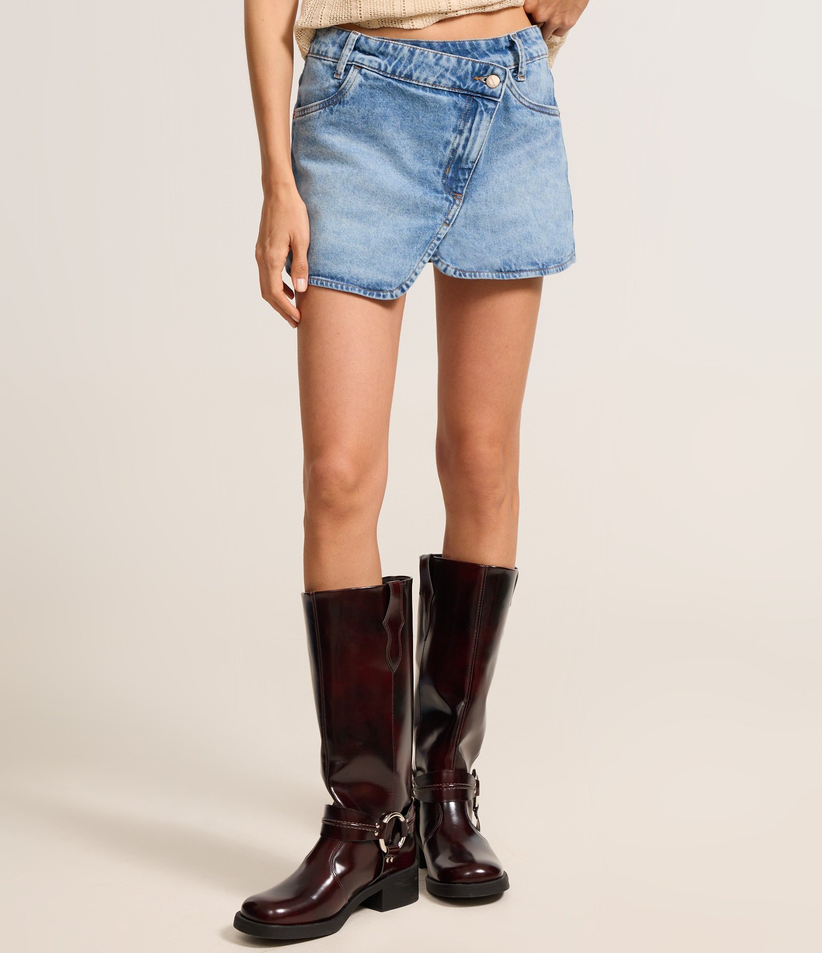 Mini Saia em Jeans com Cós Deslocado Azul 3