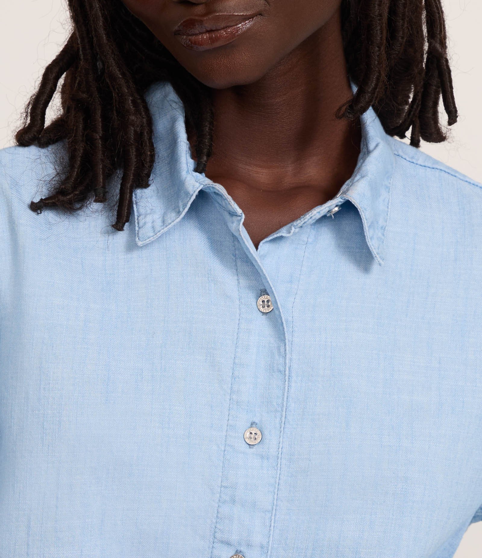 Camisa Boxy em Jeans com Gola Polo Claro 3