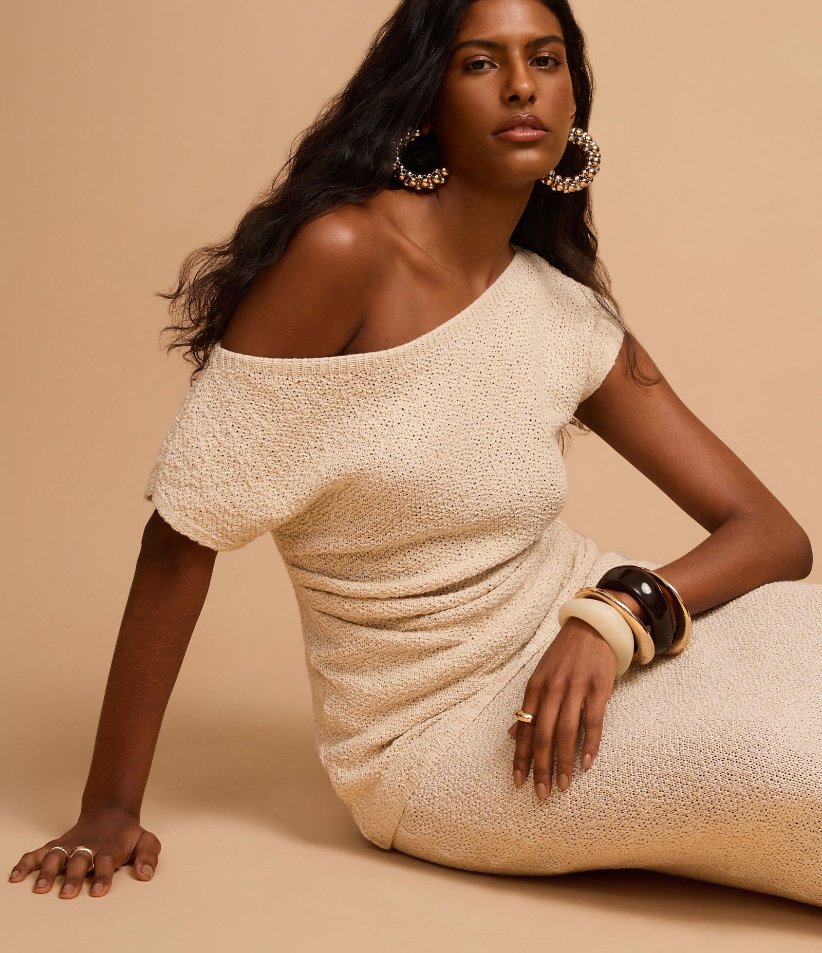 Saia Reta Midi em Tricô com Elástico no Cós Bege 6