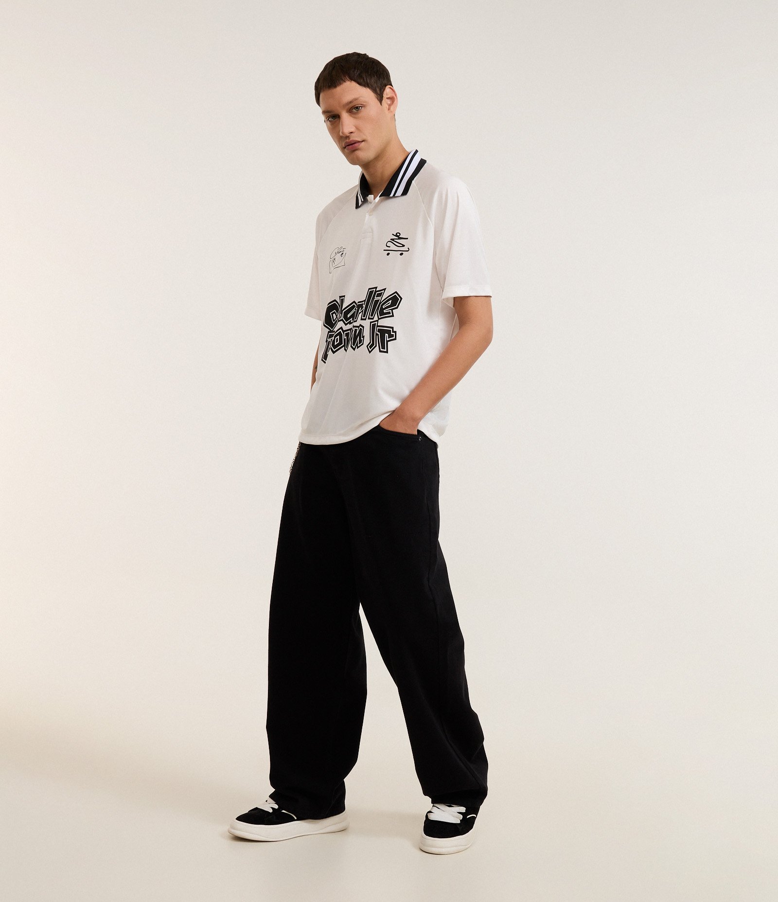 Camisa Polo Boxy com Estampa do Chalie Brown Jr Branco 4